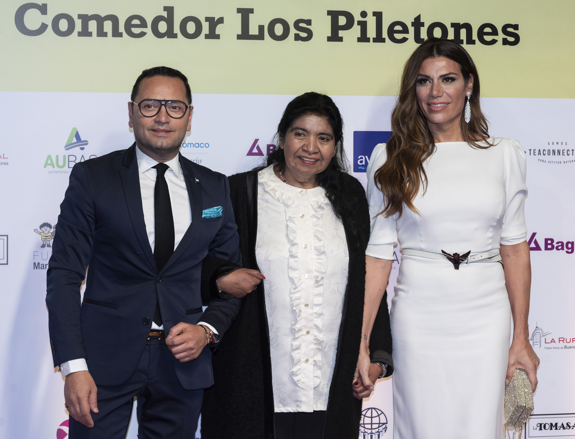 Fabián Medina Flores, Margarita Barrientos y Flor de la V