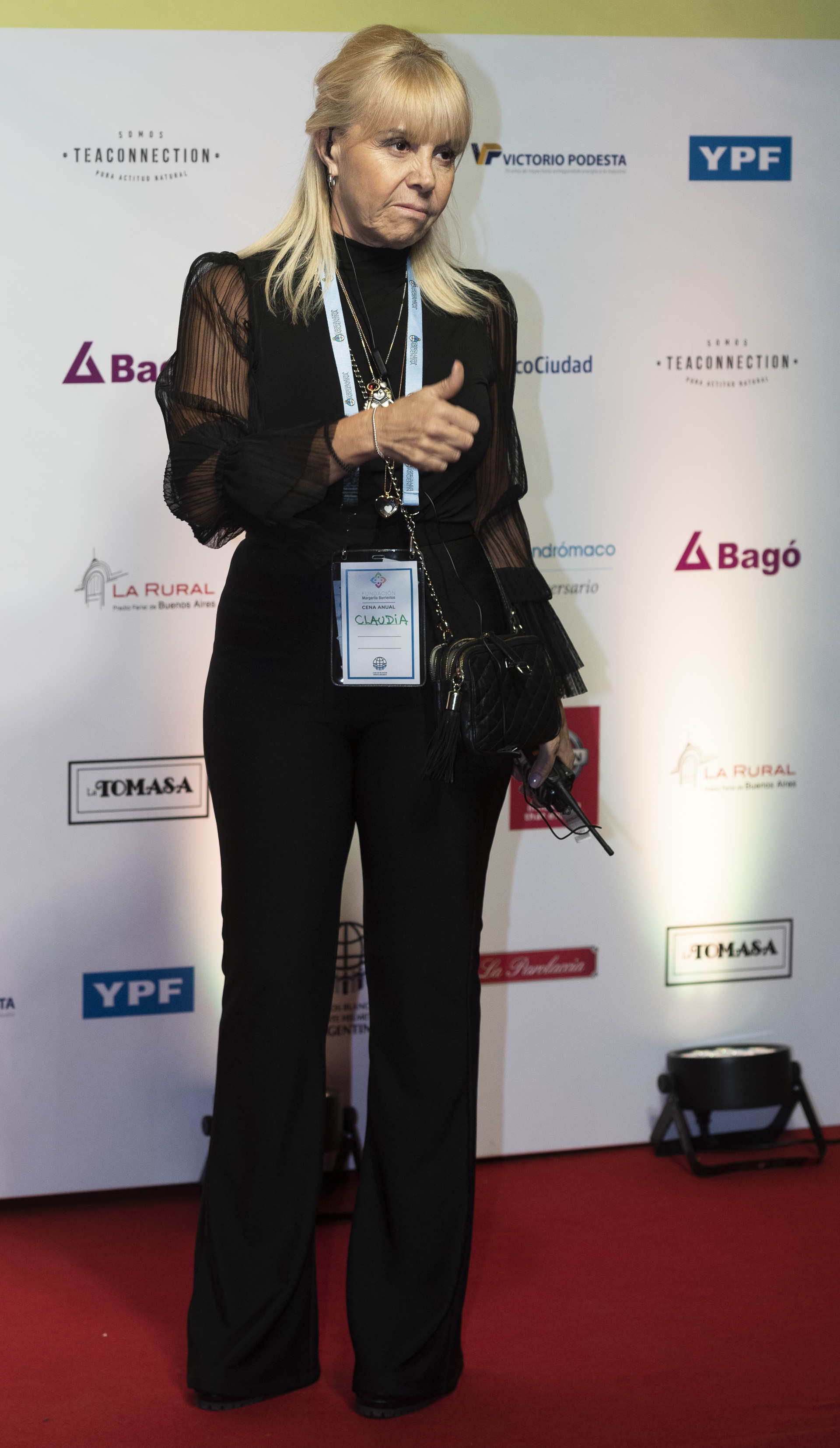 Claudia Villafañe participó en la organización de la gala anual