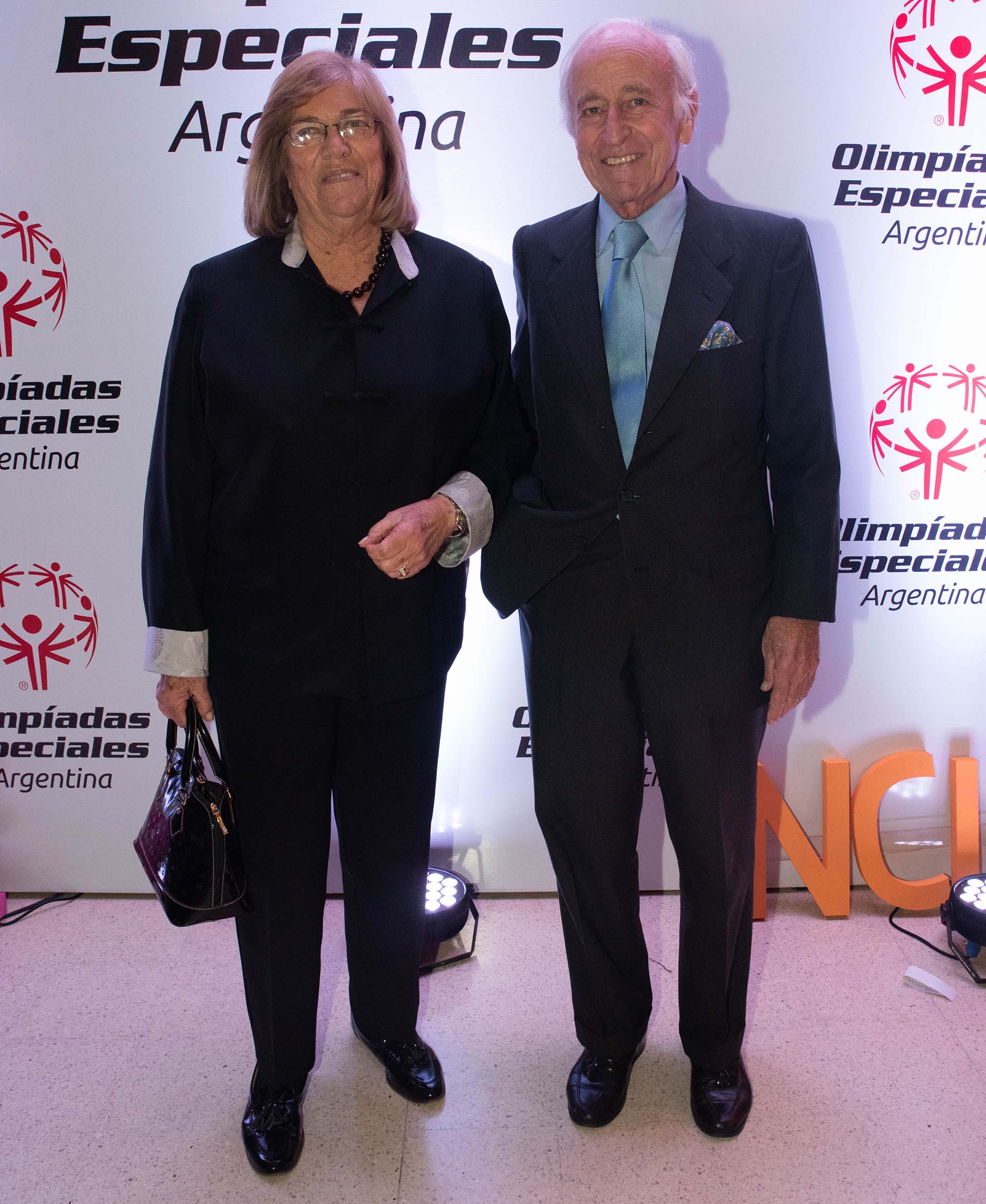 Santiago Soldati junto con la diputada Lía Rueda