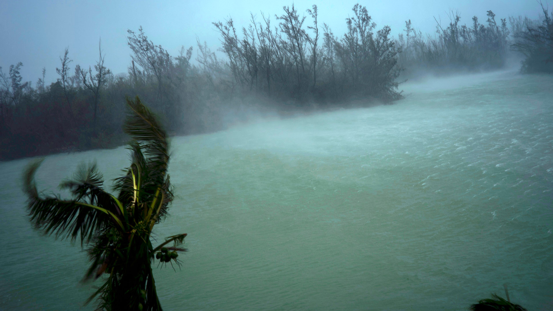 Bahamas quedó prácticamente inundada tras el huracán Dorian (AP)