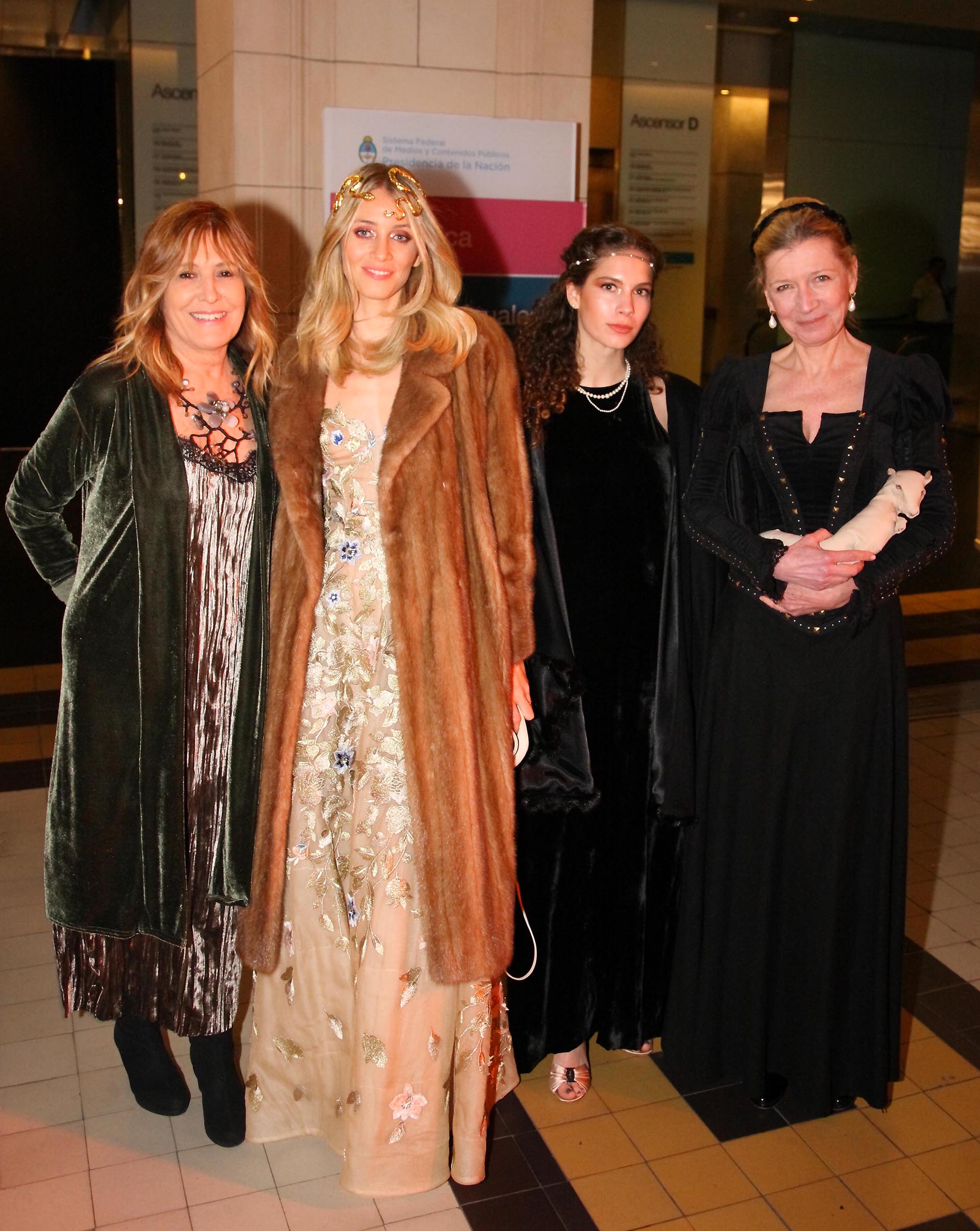 Ana Bustamante, Sophia Blaquier, Sofía Speroni y Fiona White