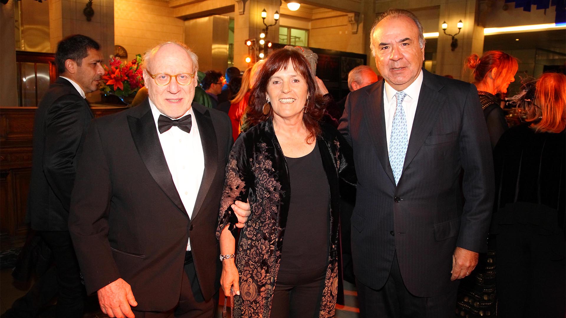 Julio César Crivelli, Clemencia y Santiago Nicholson