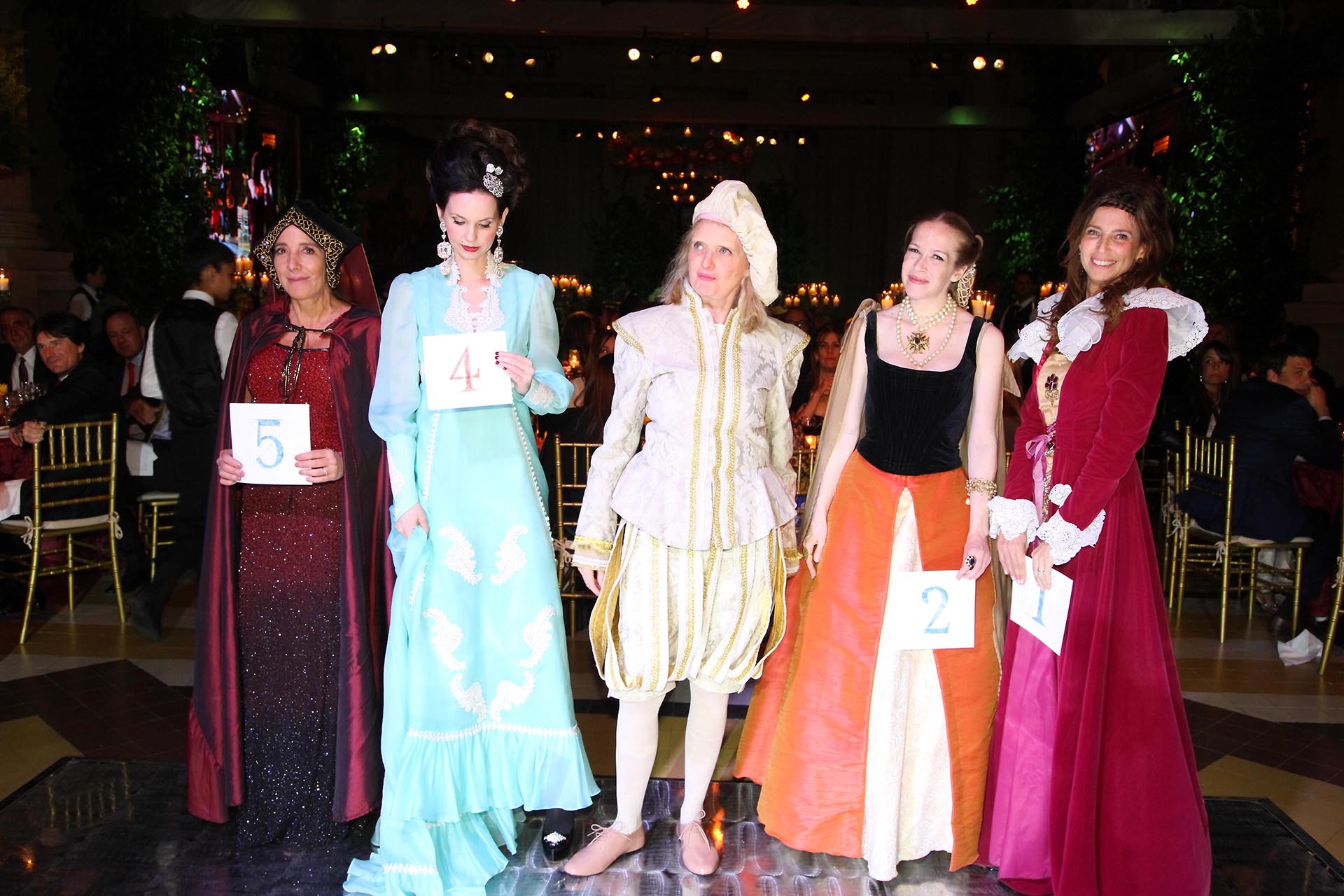Verónica Zoani de Nutting, Marina de Achaval, Cecilia Duhau, Pilar Casares y Solange Mayo