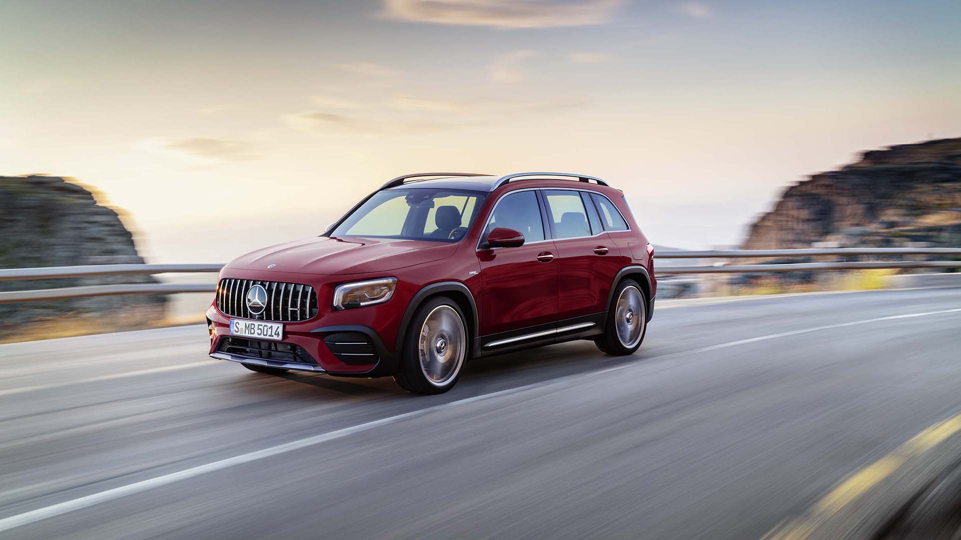 Mercedes GLB: con un diseño interior rupturista, este SUV con siete asientos se ubica en tamaño entre el GLA y el GLC