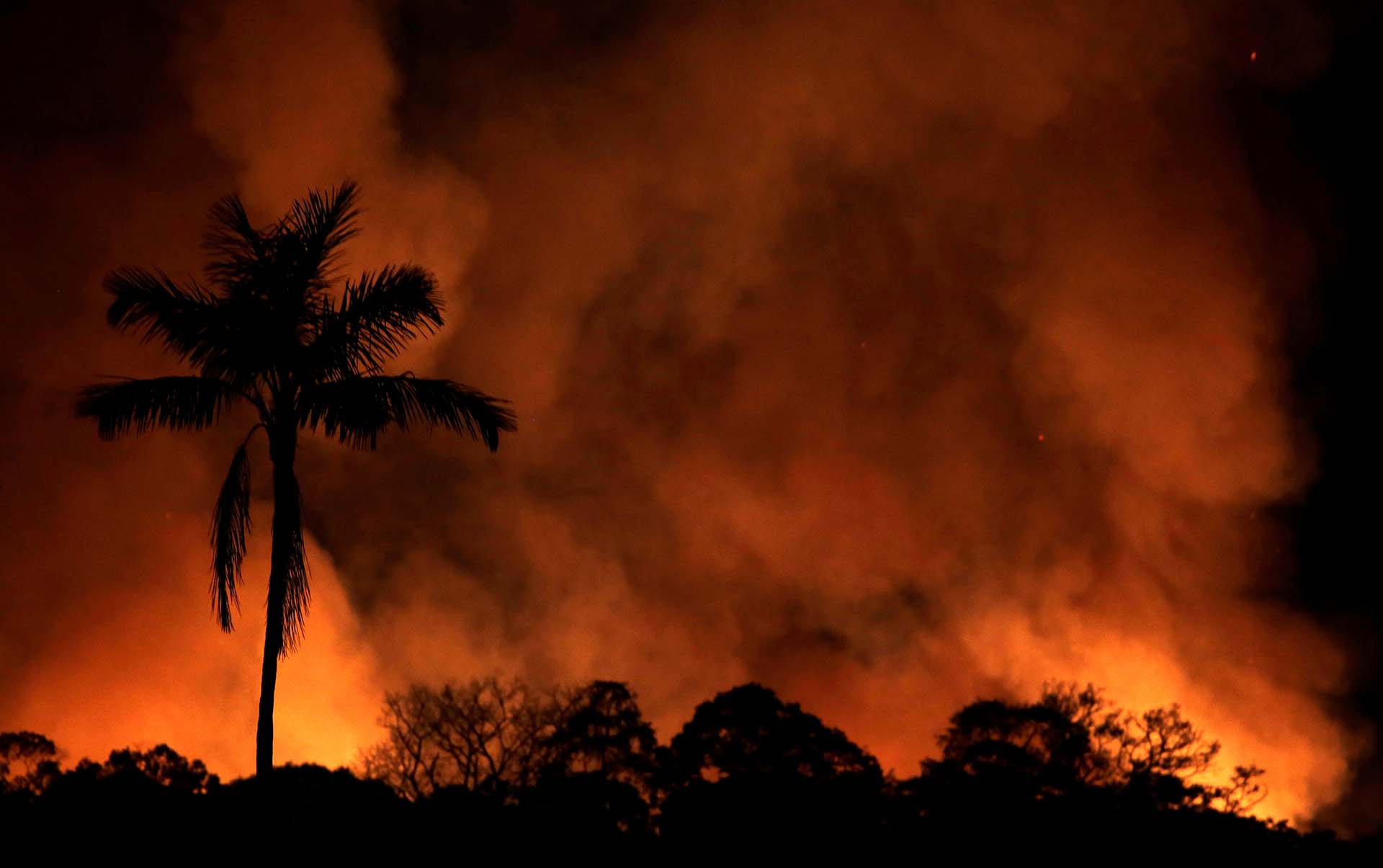 El humo del Amazonas llegó a las grandes ciudades de Brasil y a otros países, como Uruguay