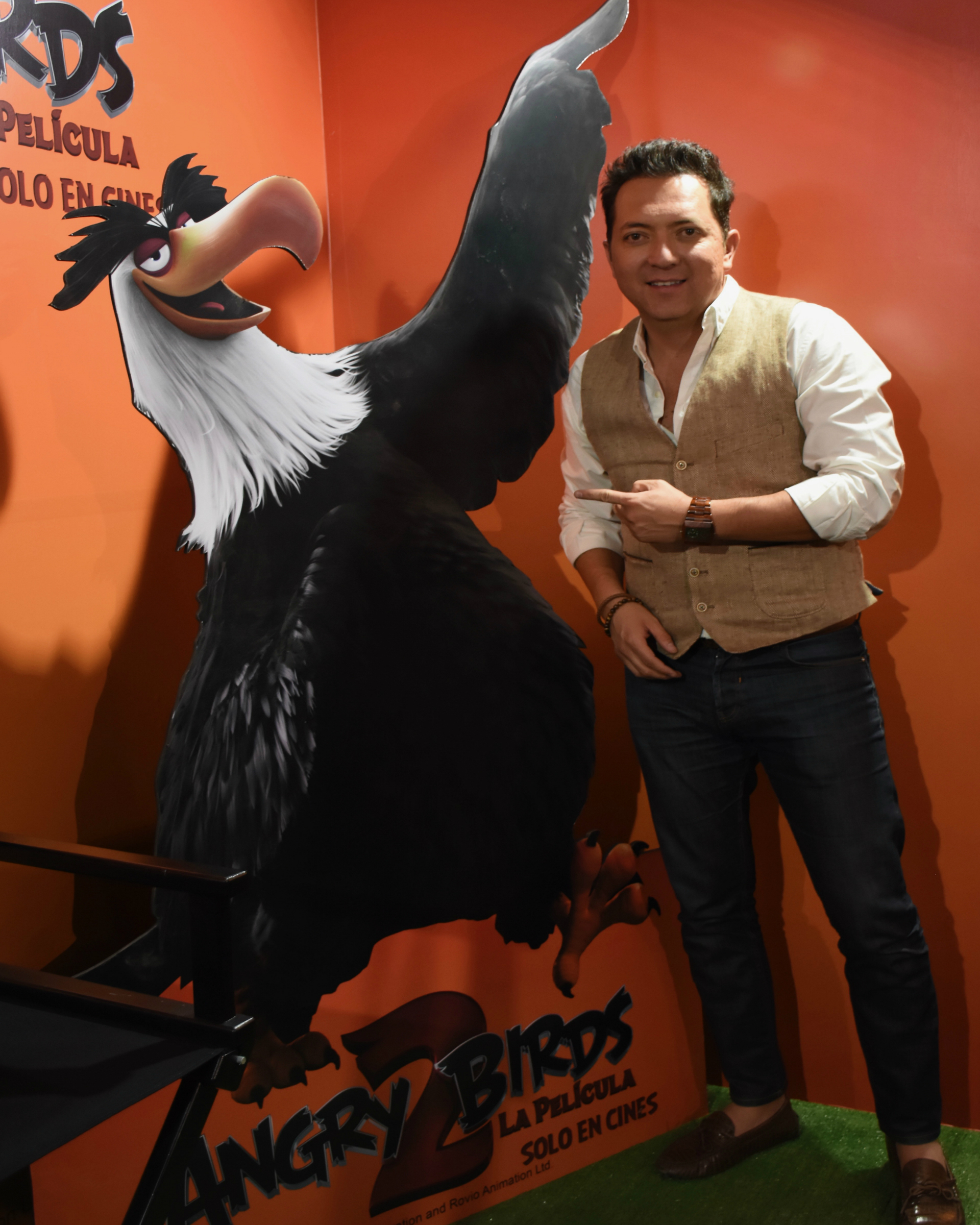 Bazooka Joe también regresó para interpretar a Águila Poderosa