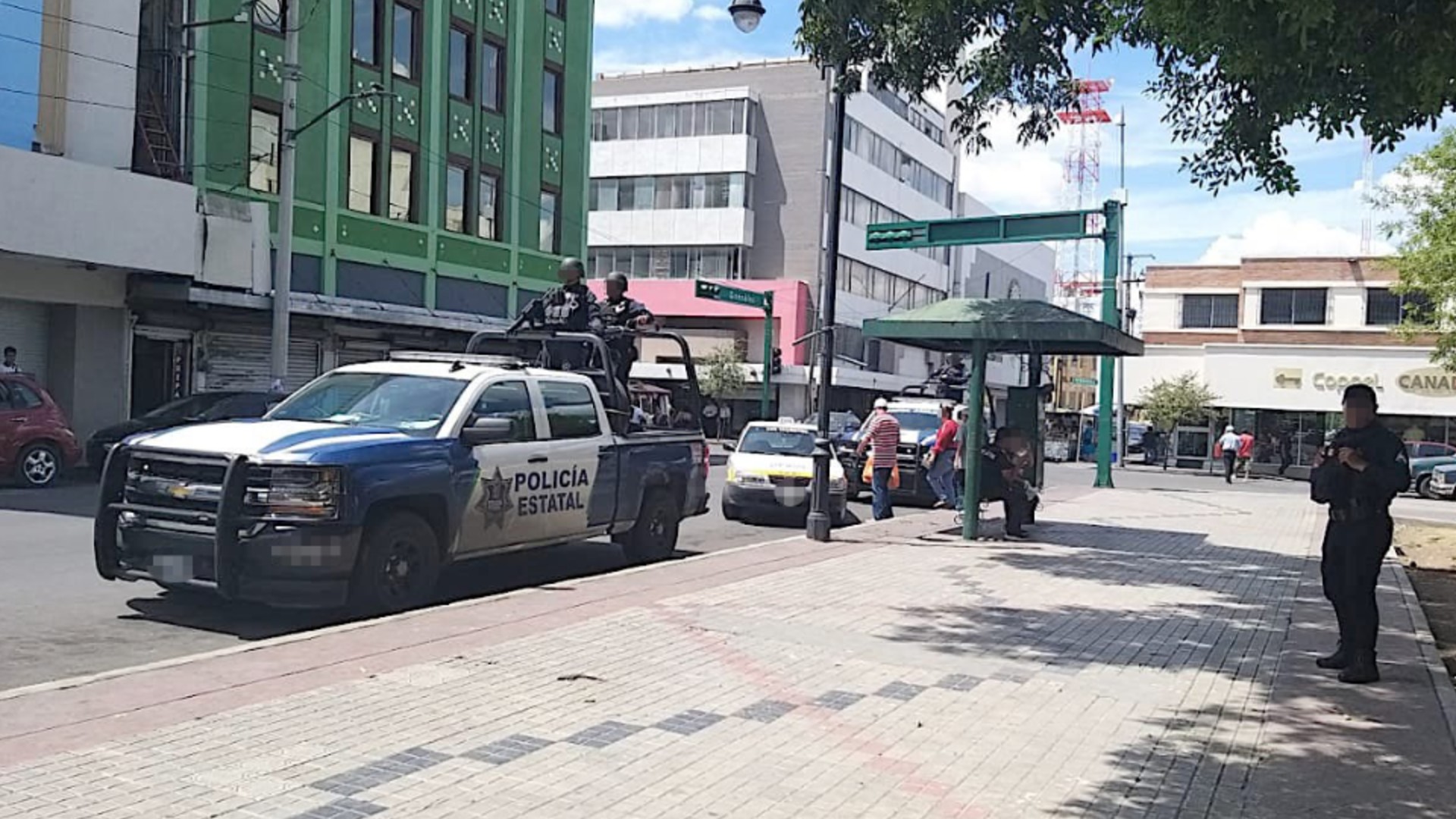 En Nuevo Laredo, Tamaulipas, el Cártel del Noreste prohibió la venta de combustible a las patrullas municipales para evitar que patrullen la zona (Foto: Twitter/SSP_GobTam)