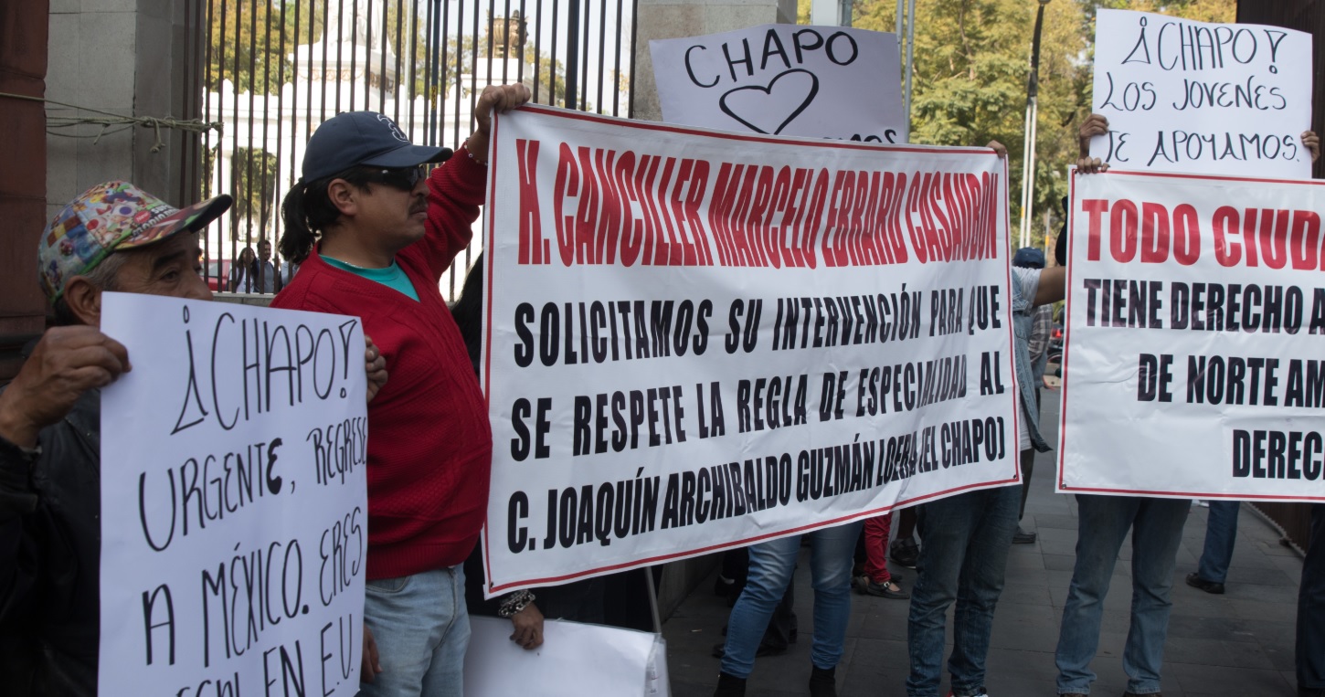 El abogado se ha encargado de realizar una serie de protestas para visibilizar el proceso que se realizó contra Guzmán Loera (Foto: Cuartoscuro para Infobae)