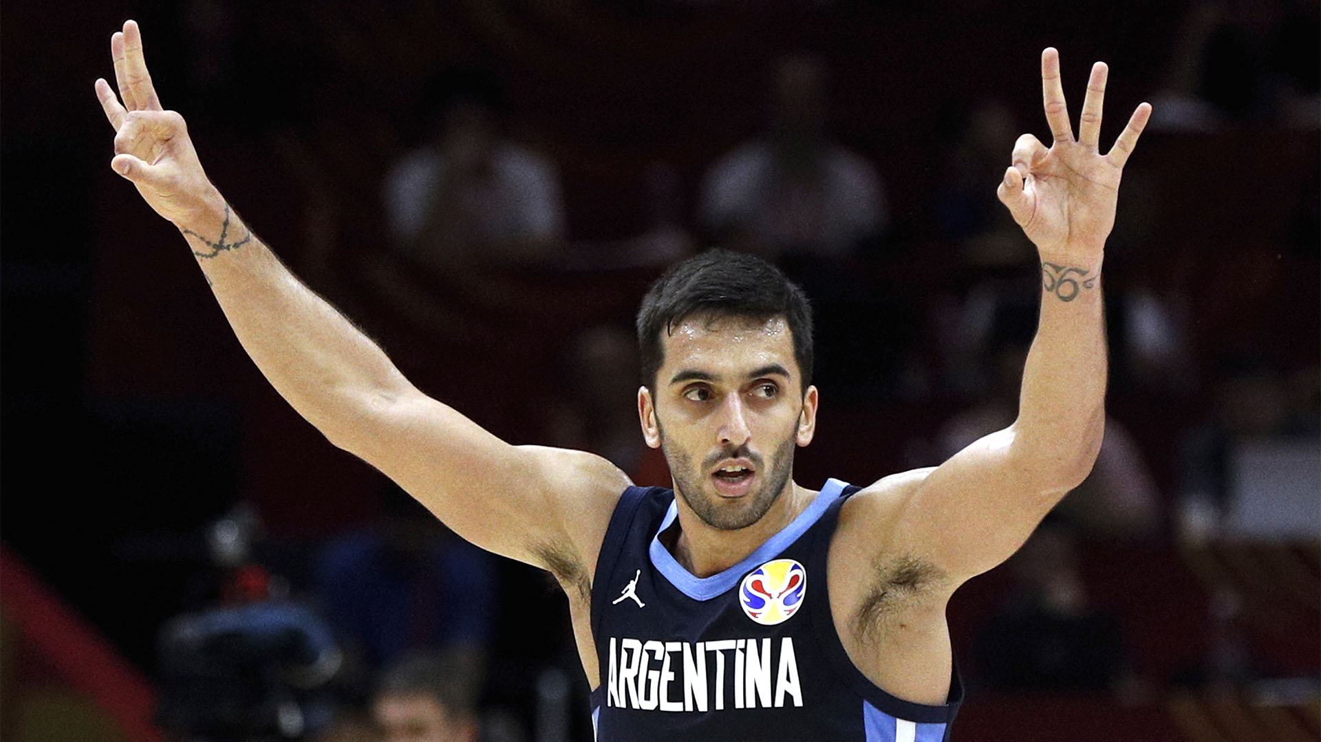 Facundo Campazzo se quedó con el premio al MVP en dos partidos de Argentina (AP Photo/Andy Wong)