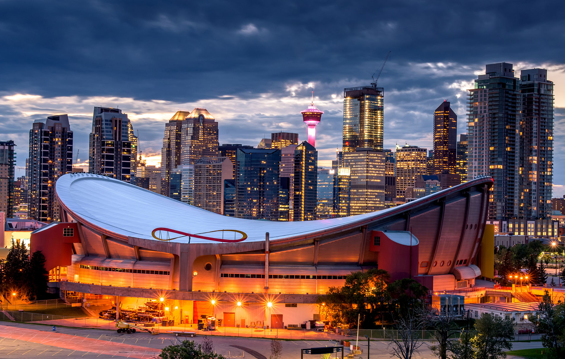 Conocida por ser la tercera ciudad más grande Canadá, se caracteriza por ser una gran urbe que equilibra lo tradicional con lo moderno de manera impresionante