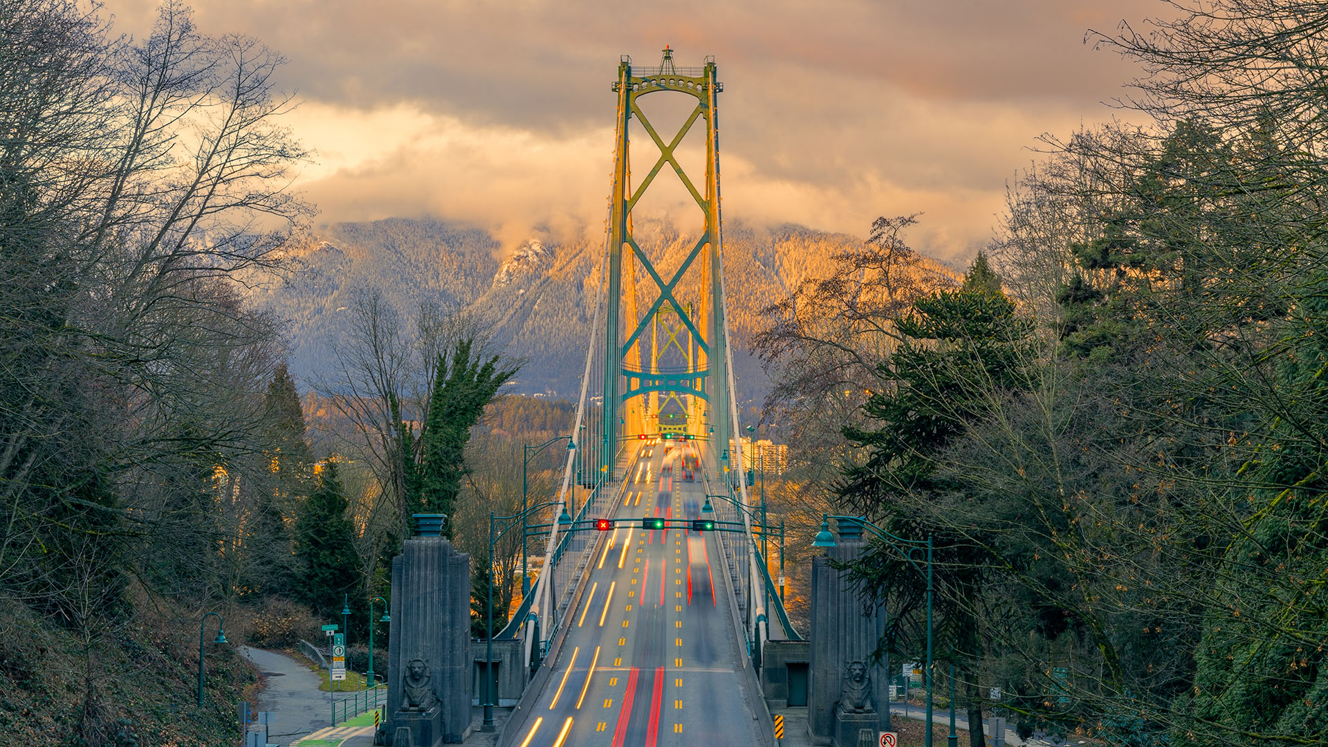 Con más de 700.000 habitantes, Vancouver es una mezcla perfecta entre una urbe moderna y vibrante. Es una ciudad poblada por una sociedad cosmopolita, educada, de alto poder adquisitivo y rodeada de un escenario natural impactante