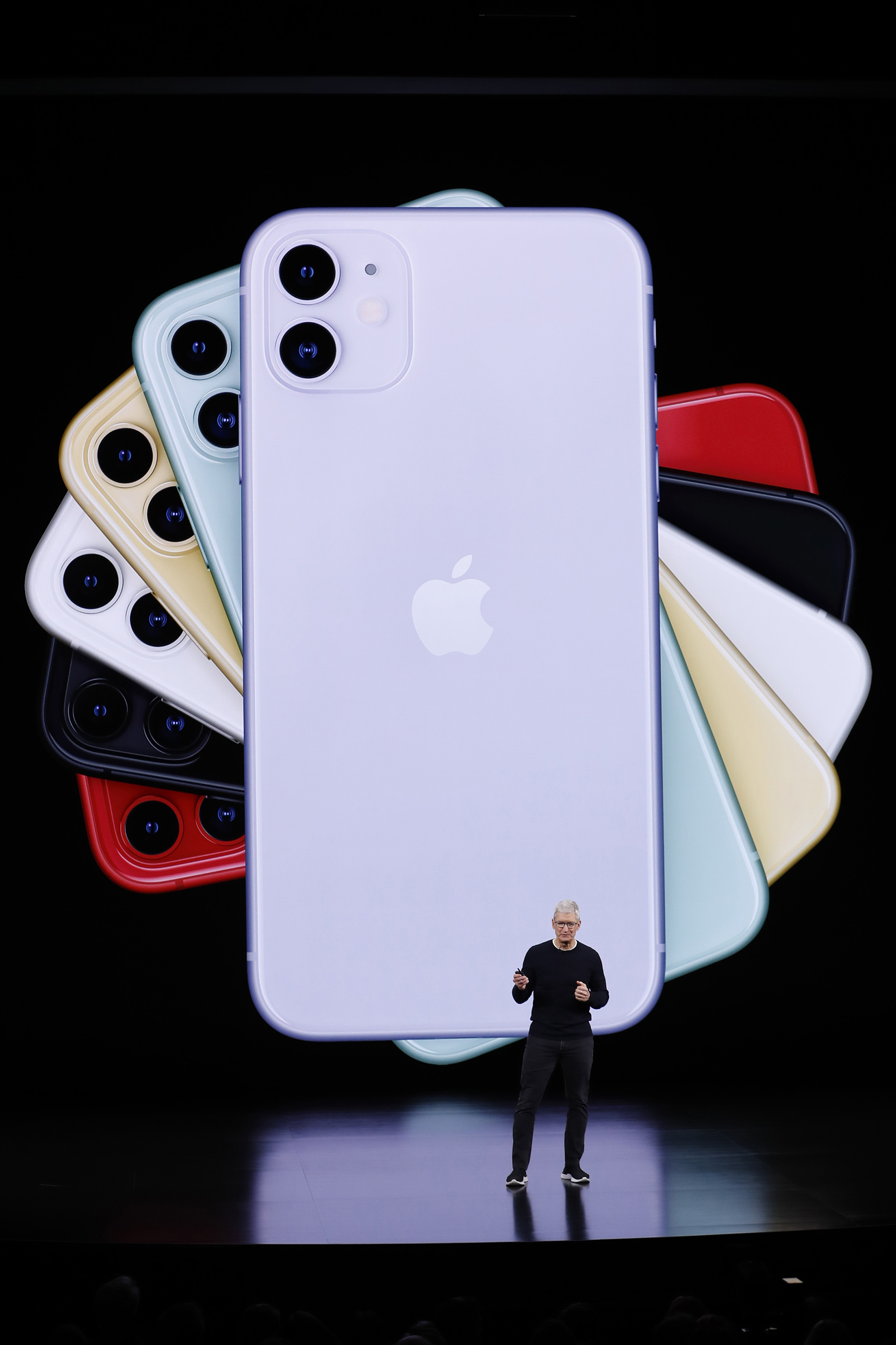 Tim Cook presentó el iPhone 11 este 10 de septiembre de 2019 en Cupertino, California (REUTERS/Stephen Lam)