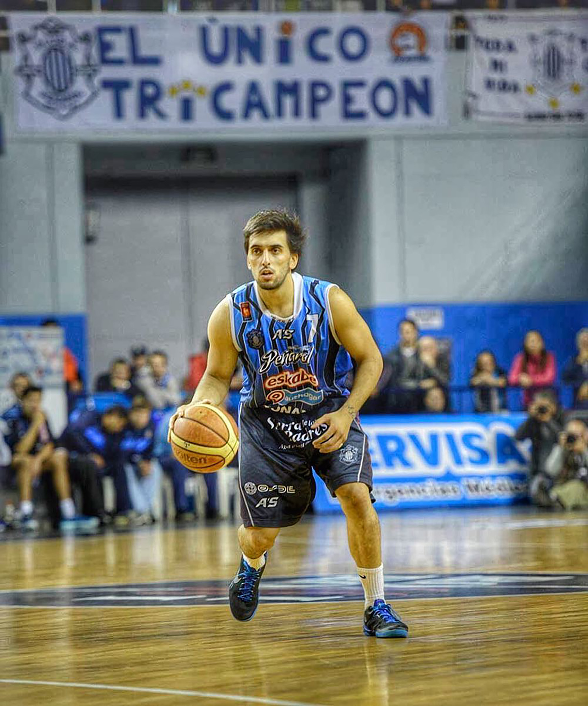 Facundo Campazzo debutó en la Liga Nacional con la camiseta de Peñarol de Mar del Plata (IG: @facucampazzo)