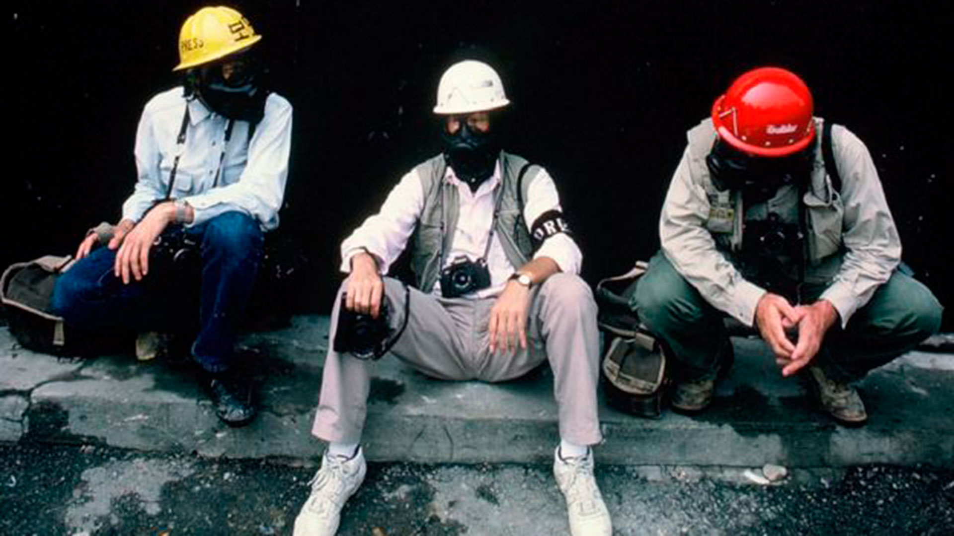 Cole, en el centro, durante las protestas de 1987 en Corea del Sur