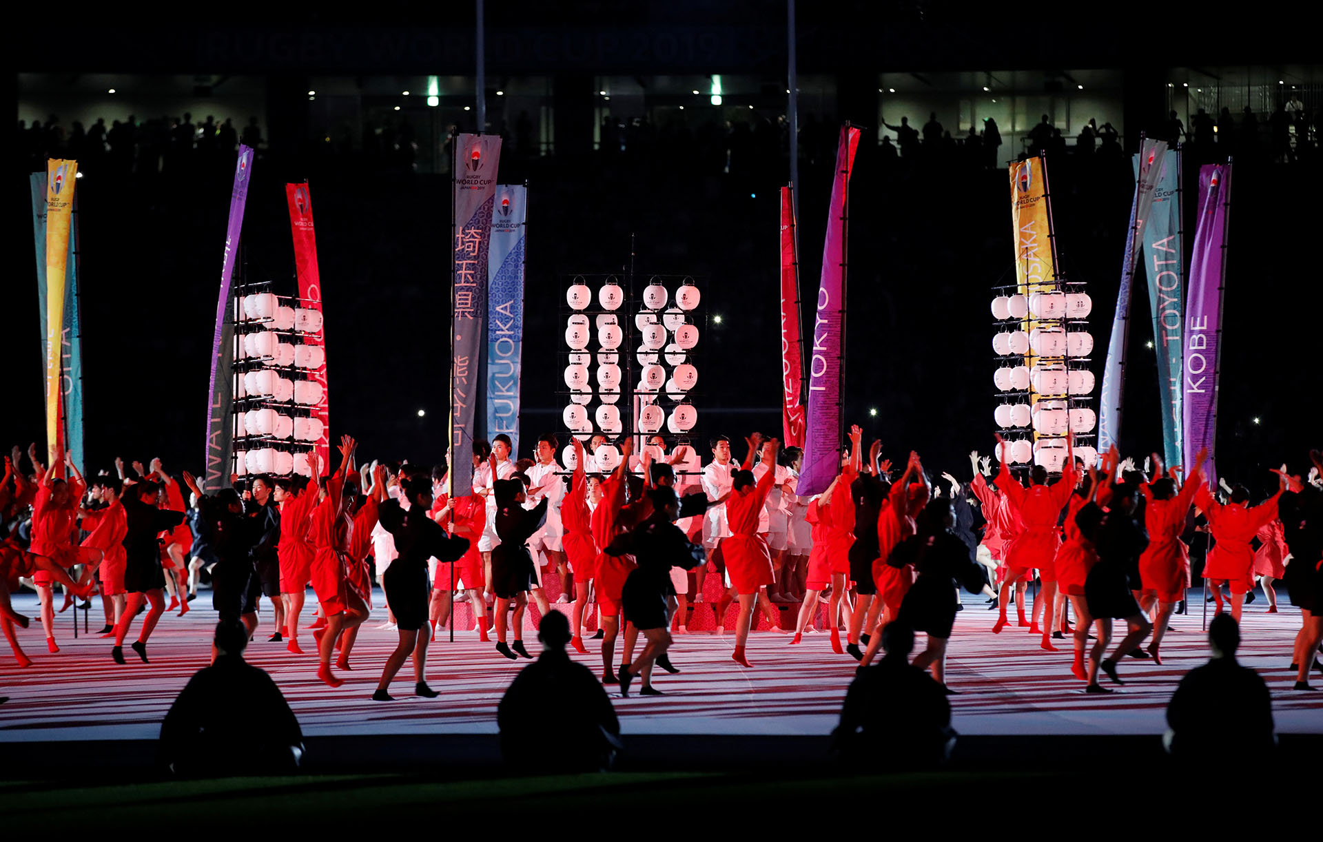 220 bailarines mostraron parte de la cultura nipona en la apertura del Mundial de rugby (REUTERS/Matthew Childs)