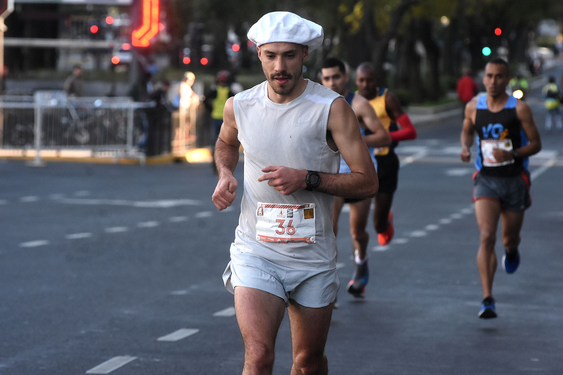 Para competir, hubo de los más bizarros atuendos