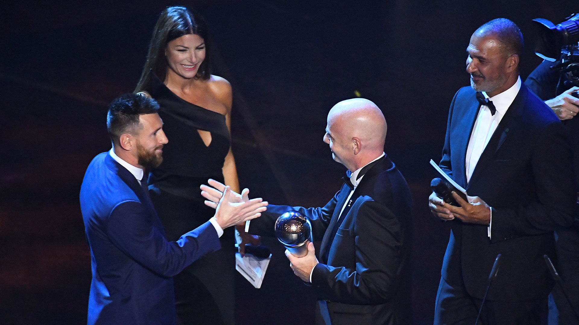 Lionel Messi se llevó el premio The Best por sobre Cristiano Ronaldo y Virgil Van Dijk