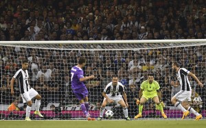 Cristiano Ronaldo anota el tanto para Real Madrid. AFP