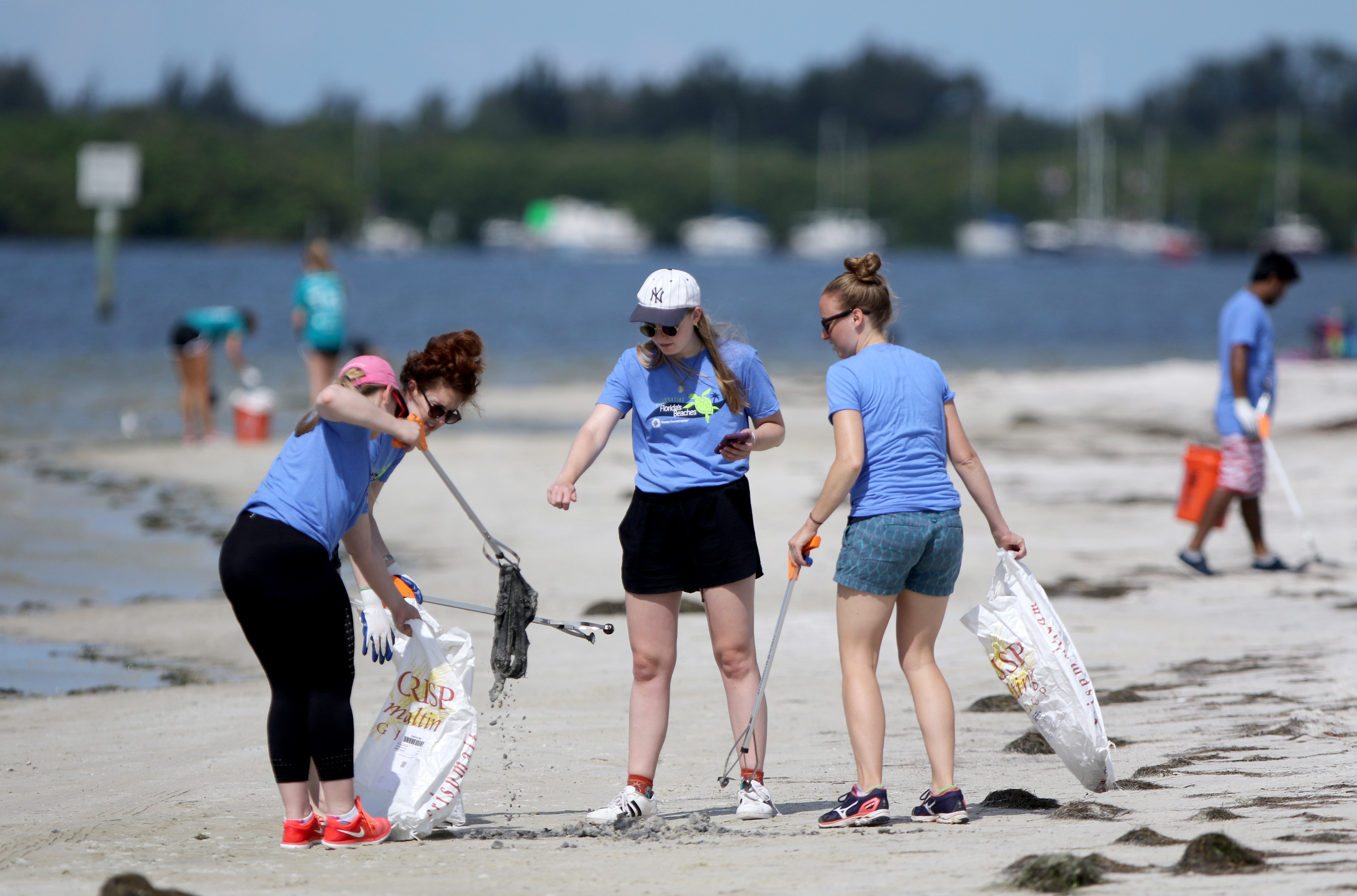 Plastic pollution in Tampa Bay is bigger than straws. Here’s what local advocates are doing