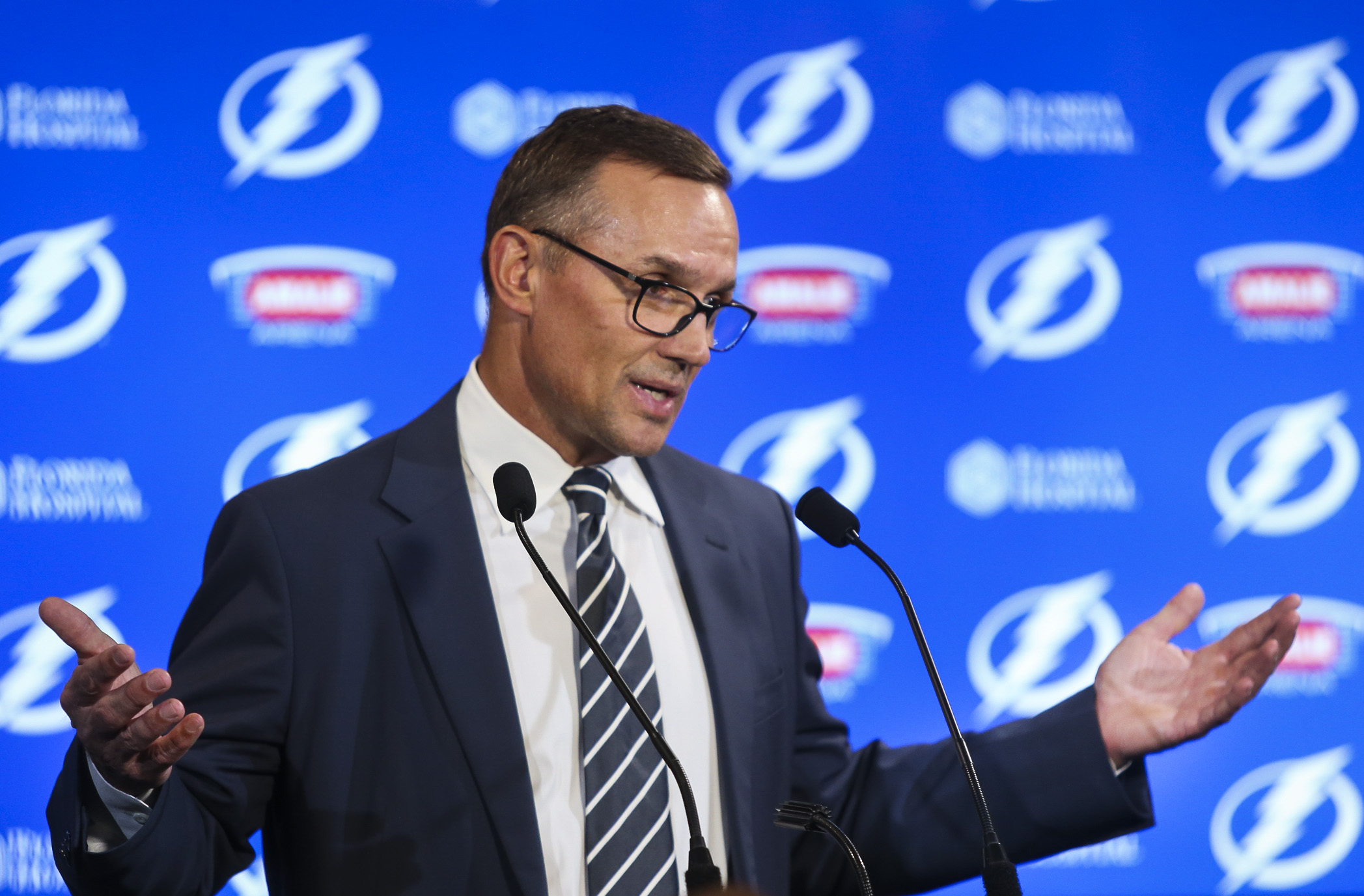 What they're saying about Steve Yzerman stepping down as Lightning GM