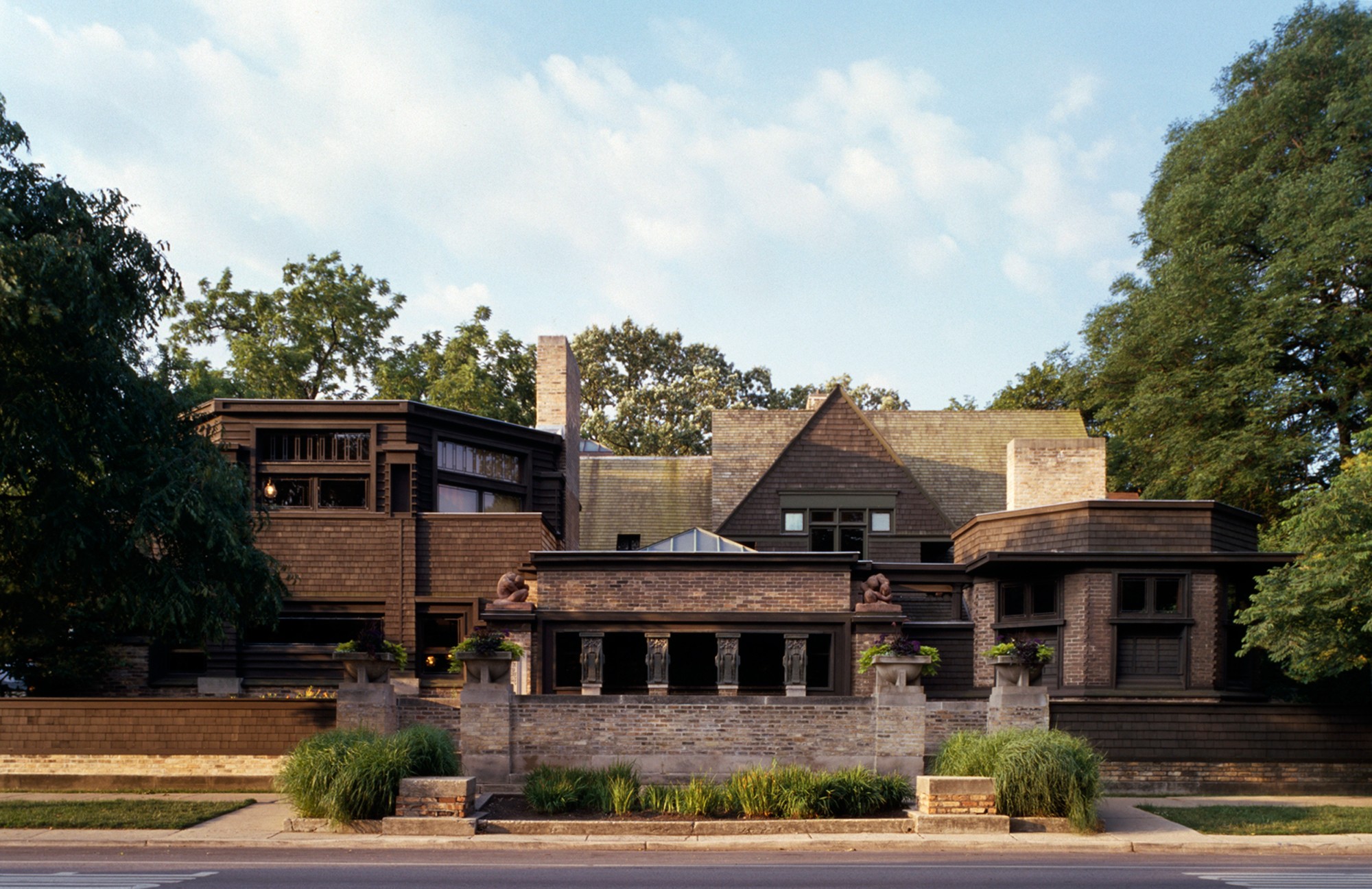 Frank Lloyd Wright Architecture frank lloyd wrightbus · tours · chicago architecture Frank Lloyd Wright Architecture frank lloyd wrightbus · tours · chicago architecture
