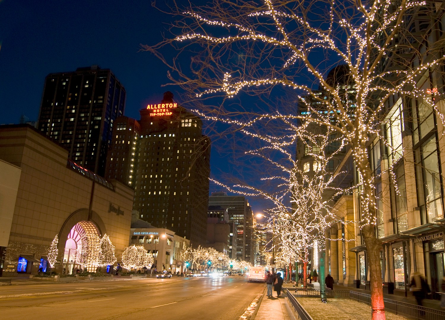 holiday lights city lights 183 tours 183 chicago architecture holiday lights city lights 183 tours 183 chicago architecture