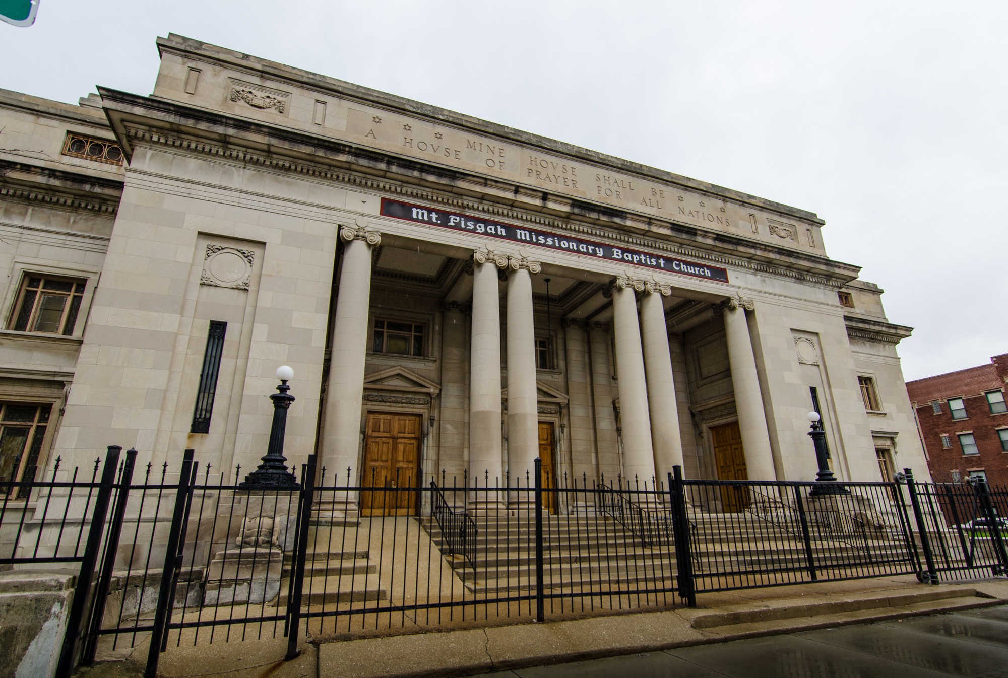 Mount Pisgah Missionary Baptist Church (Chicago Sinai Temple) · Sites