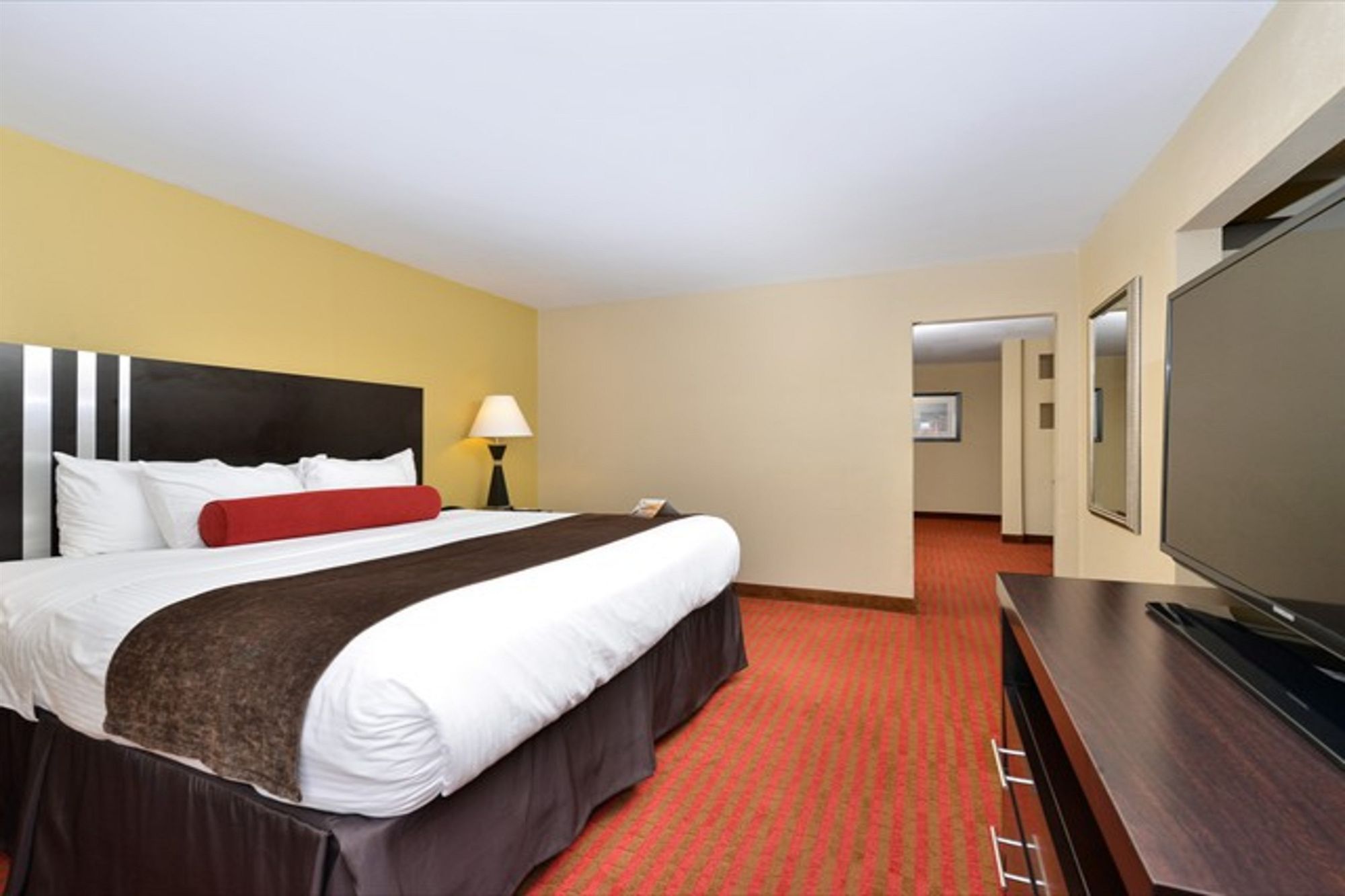 Discount Coupon for Quality Suites in Nashville, Tennessee Save Money!