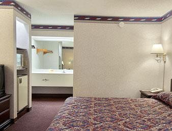 Days Inn St Pauls in St Pauls, NC