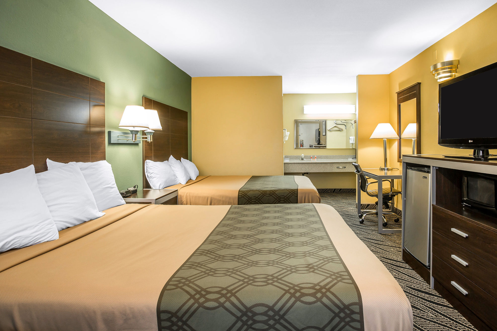 Hesperia Hotel Coupons for Hesperia, California