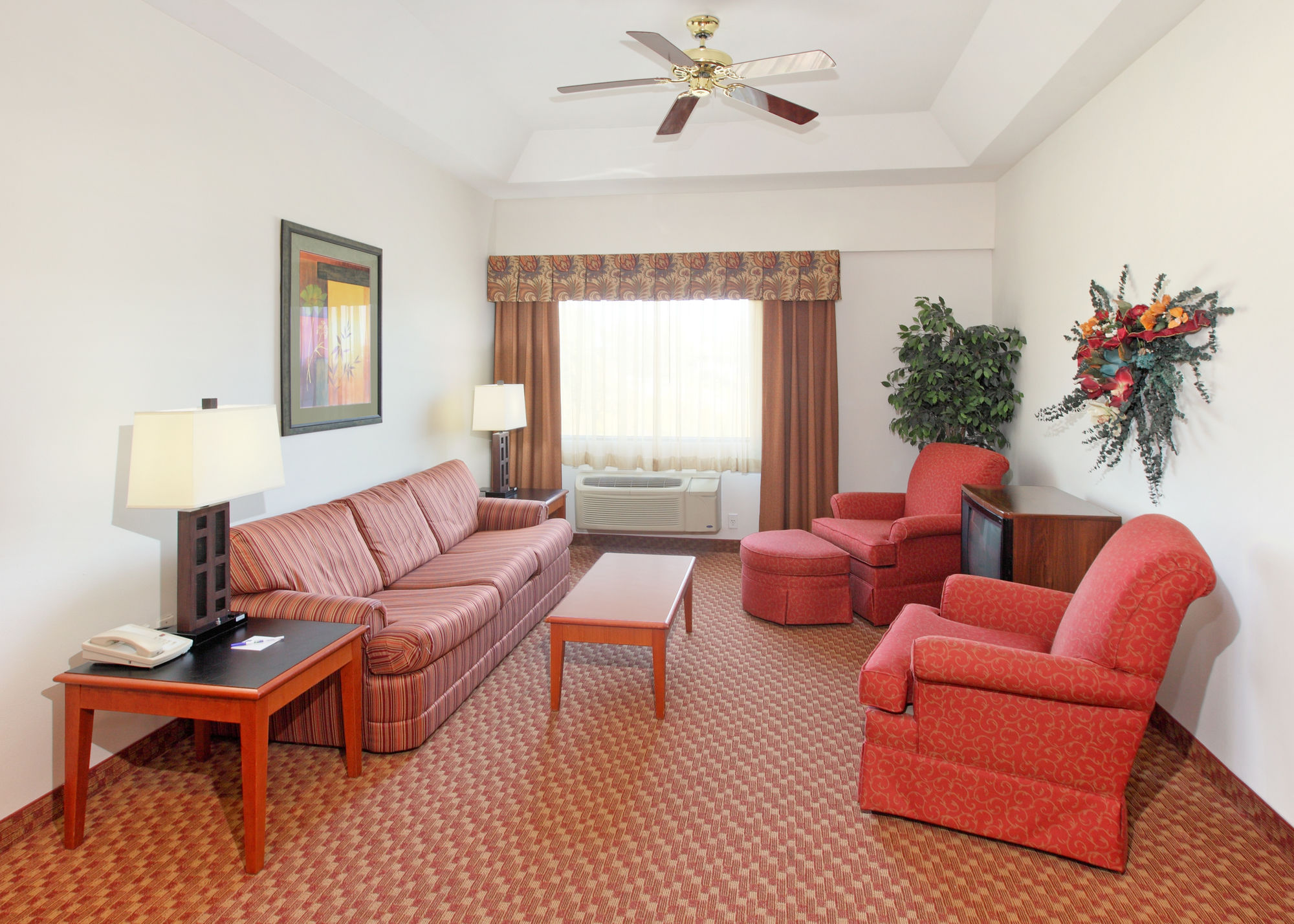 Discount Coupon for Holiday Inn Express BransonGreen Mountain Drive in