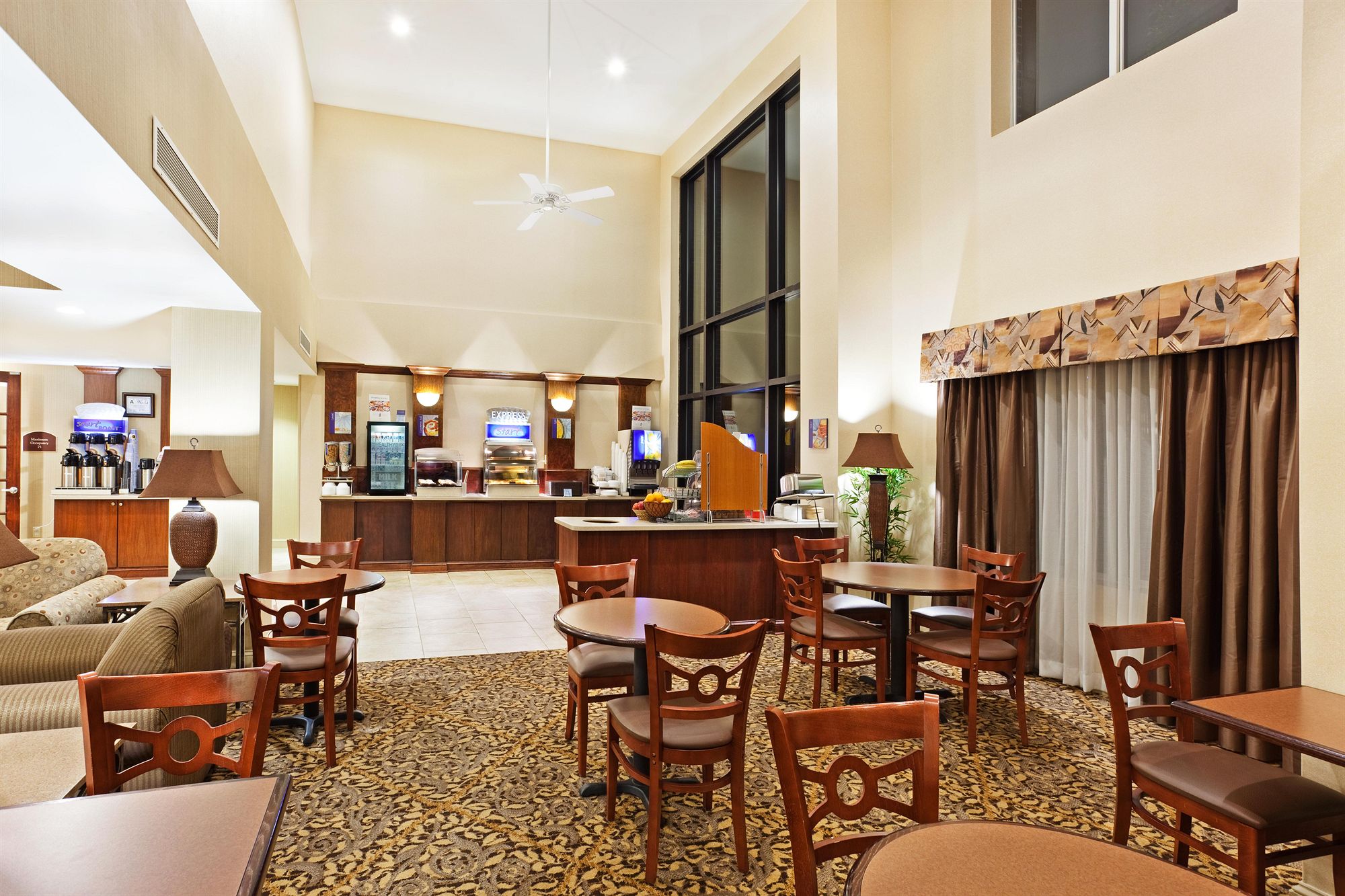 Discount Coupon for Holiday Inn Express Hotel & Suites Brevard in Brevard, North Carolina Save