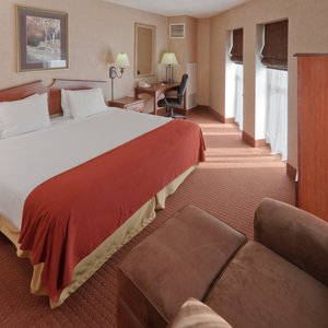 Holiday Inn Express & Suites DEADWOOD-GOLD DUST CASINO in Deadwood, SD