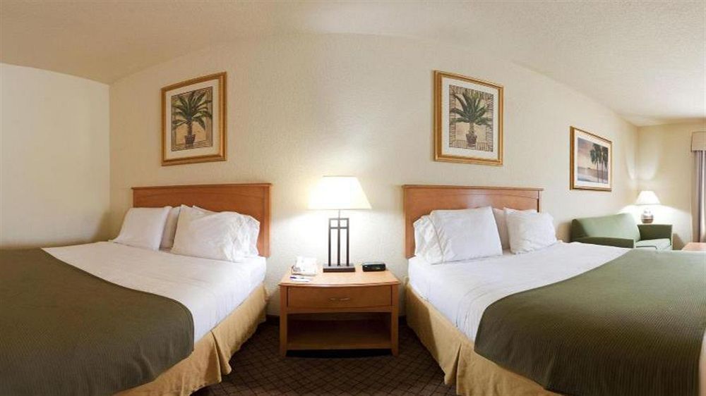 Holiday Inn Express Fairhope in Fairhope, AL
