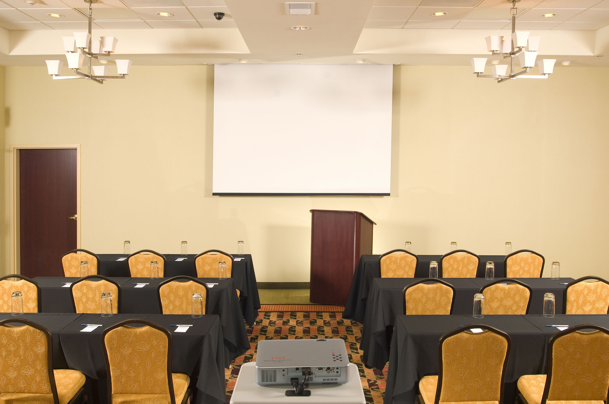 Discount Coupon for Holiday Inn Express Hotel & Suites Greenville in