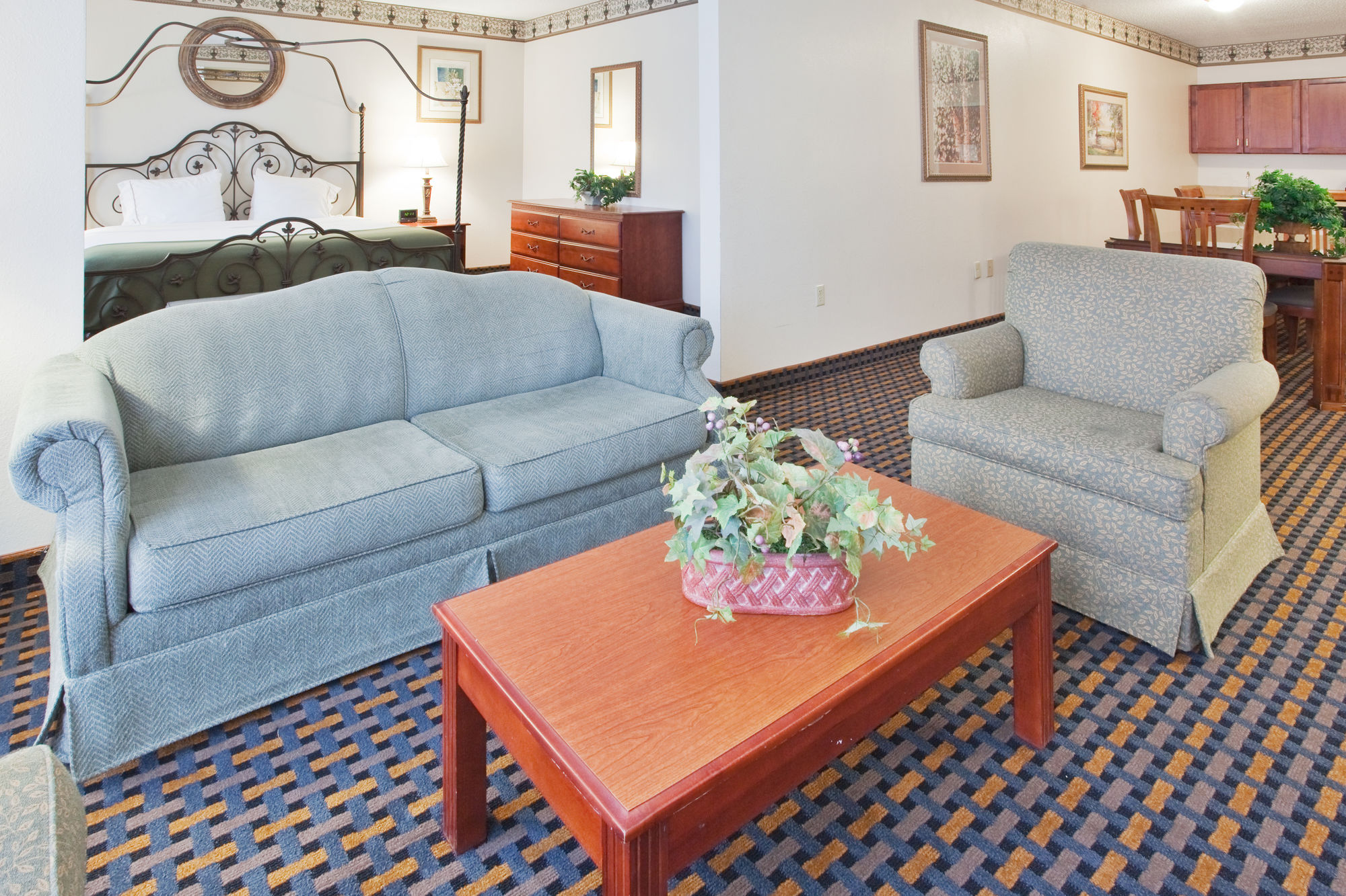 Discount Coupon for Holiday Inn Express Hotel & Suites Laurinburg in