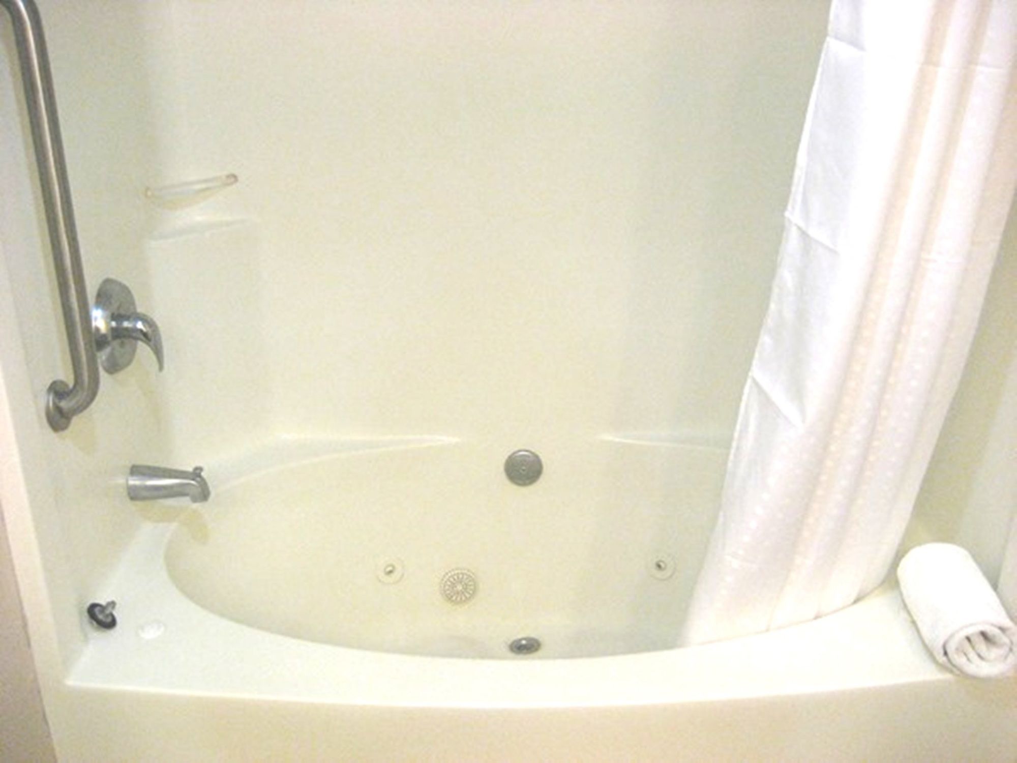 Holiday Inn Express Hotel & Suites Morehead Cty in Morehead City, NC