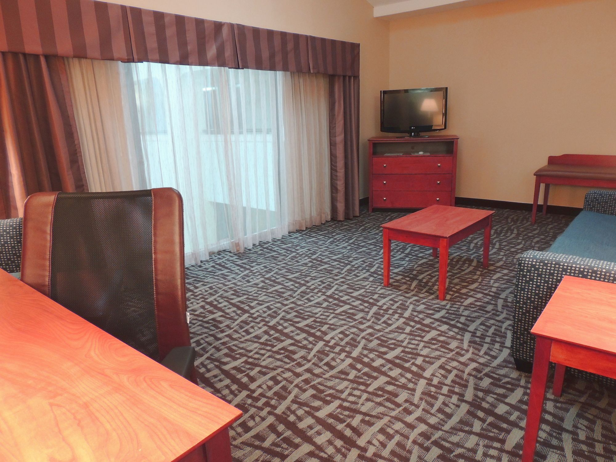 Holiday Inn Express & Suites Birmingham Trussville in Trussville, AL