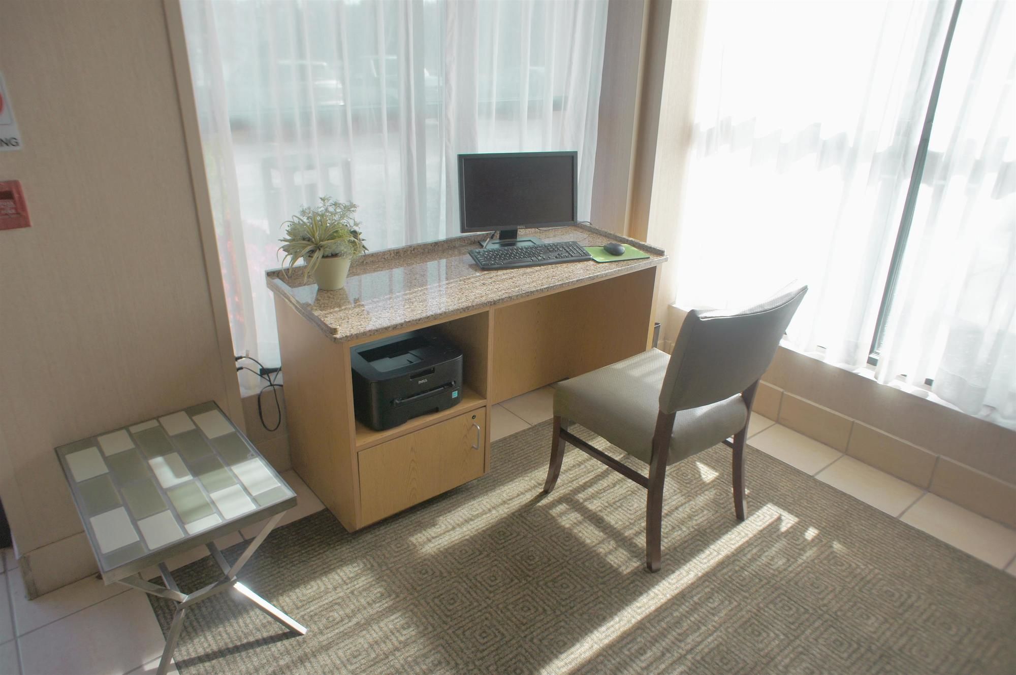 La Quinta Inn & Suites Baltimore North