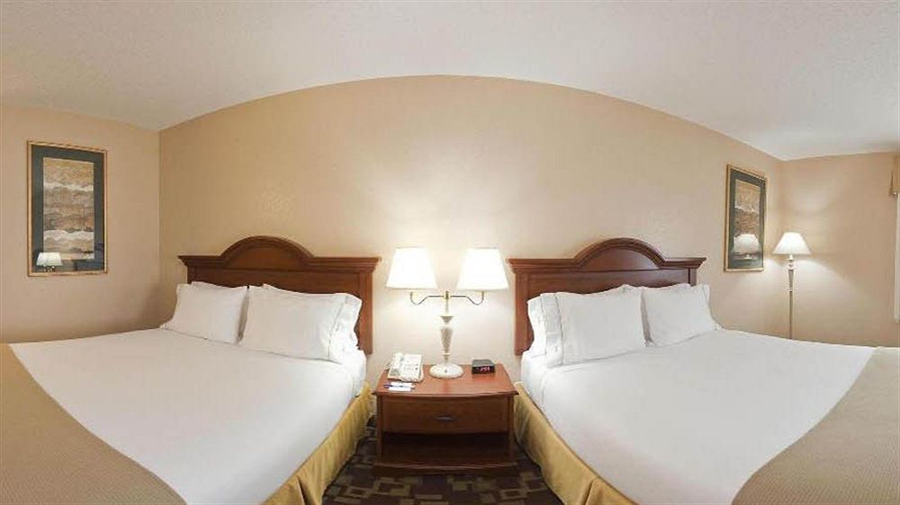 Holiday Inn Express Shelby in Shelby, NC