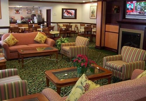 Fairfield Inn & Suites by Marriott Detroit Farmington Hills in Farmington Hills, MI