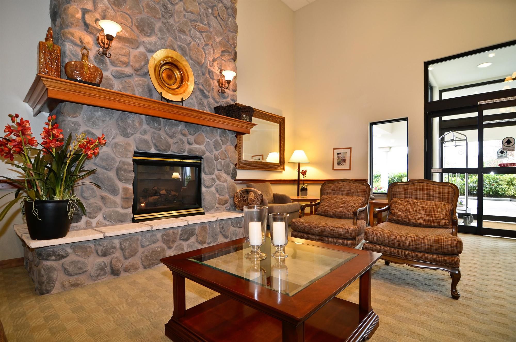 Best Western Plus Edmonds Harbor Inn in Edmonds, WA