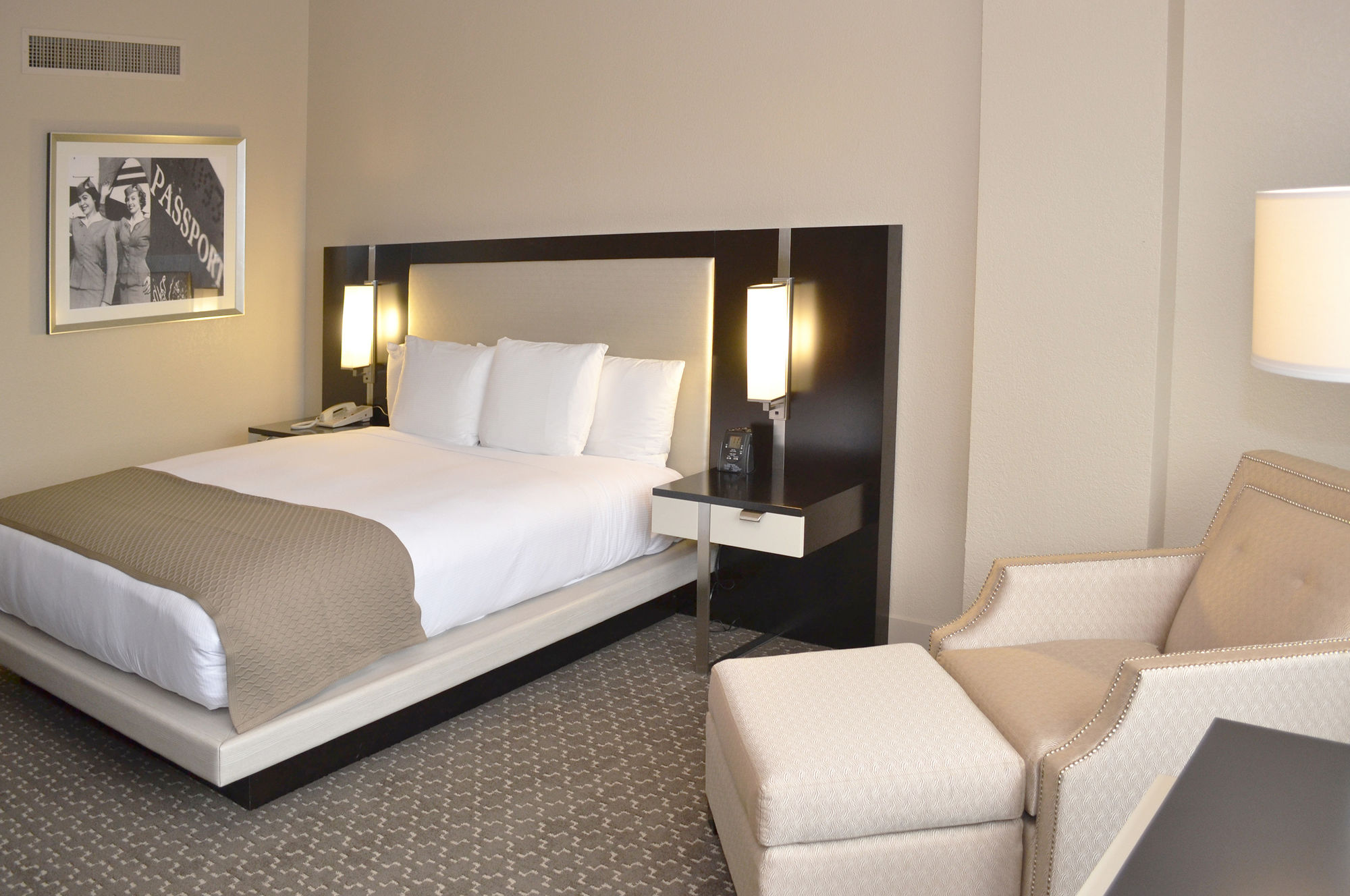 Doubletree by Hilton Houston Hobby Airport in Houston, TX