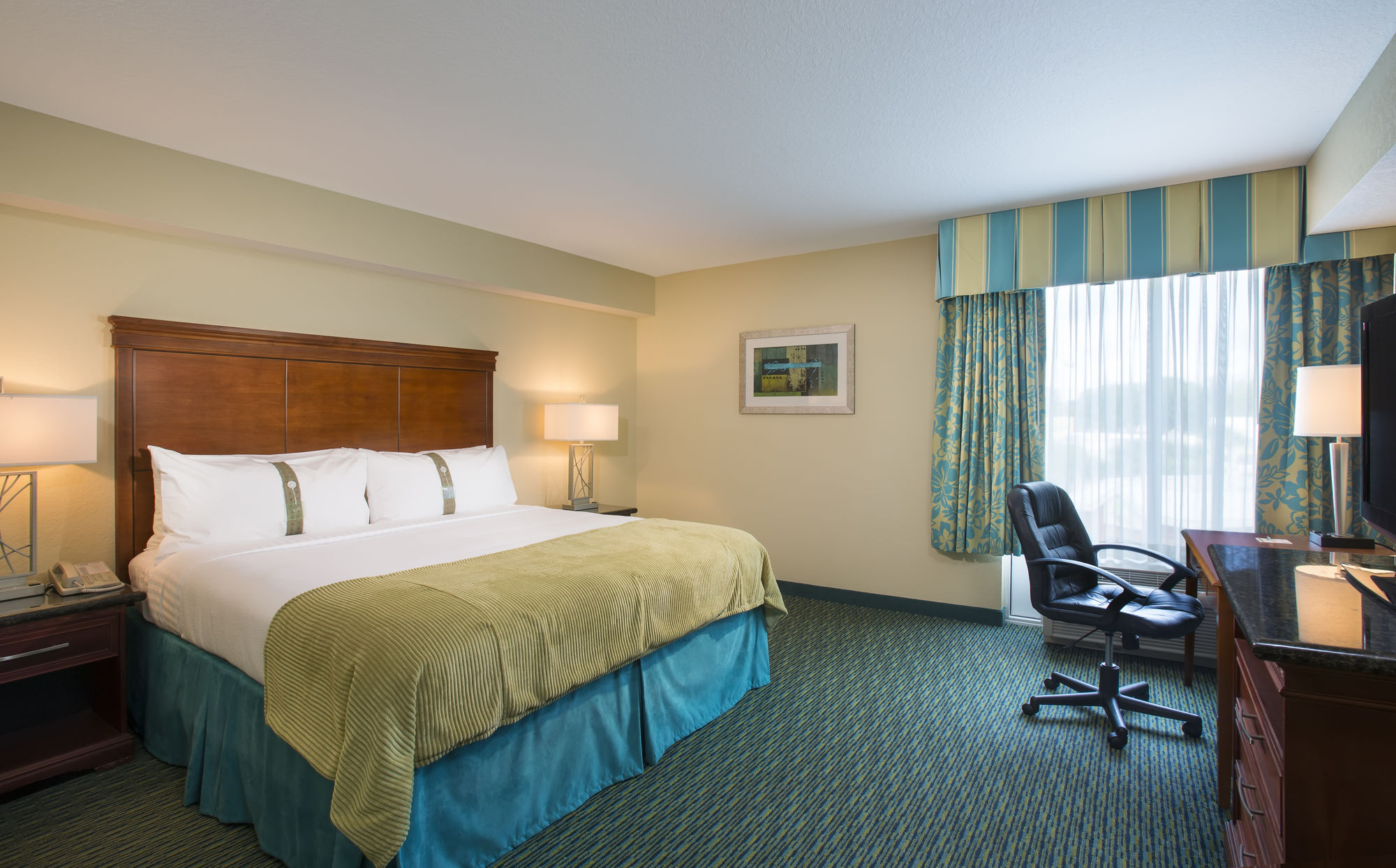 Holiday Inn Resort Orlando - Lake Buena Vista in Orlando, FL