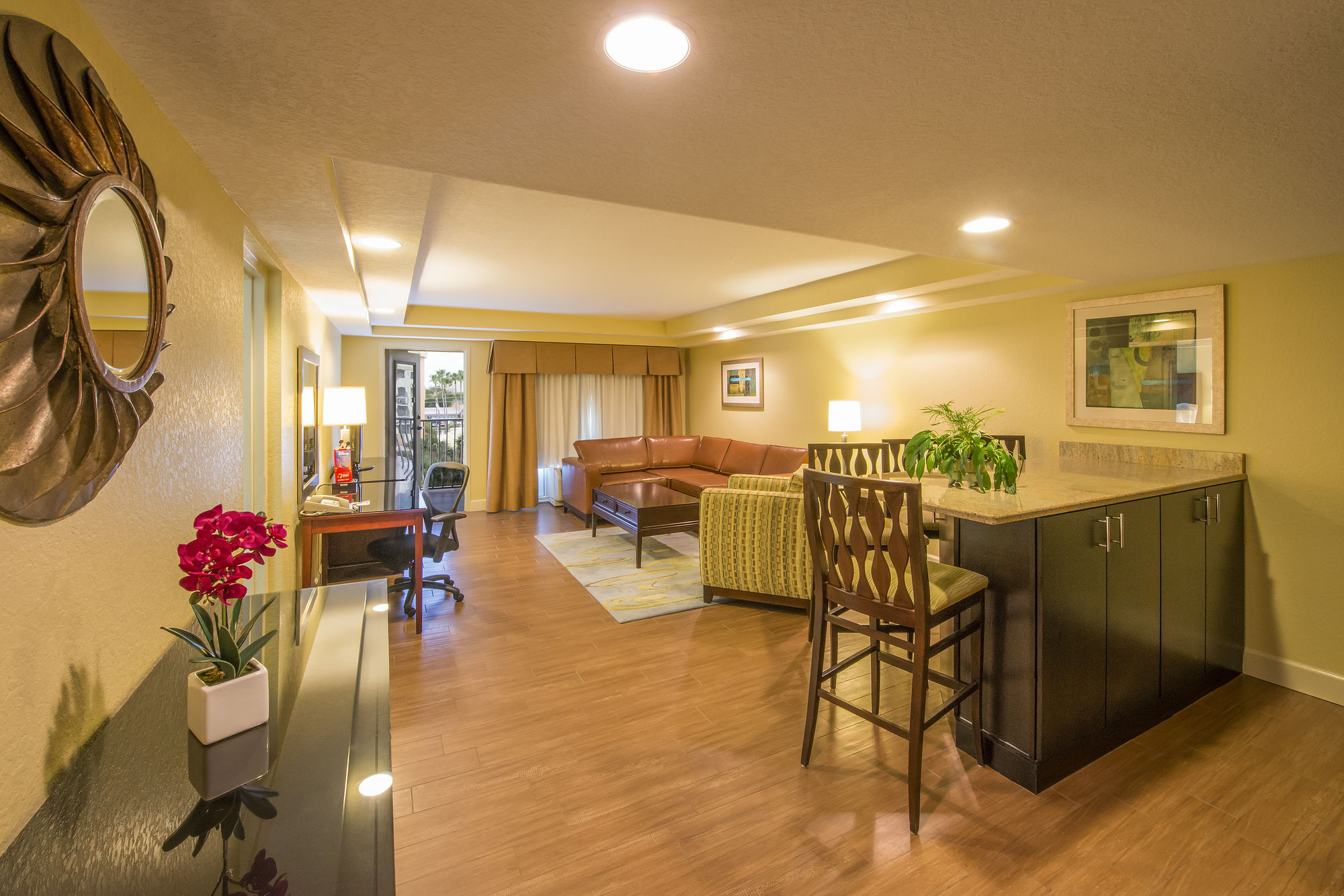 Holiday Inn Resort Orlando - Lake Buena Vista in Orlando, FL