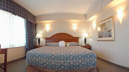 Courtyard by Marriott Los Angeles Woodland Hills