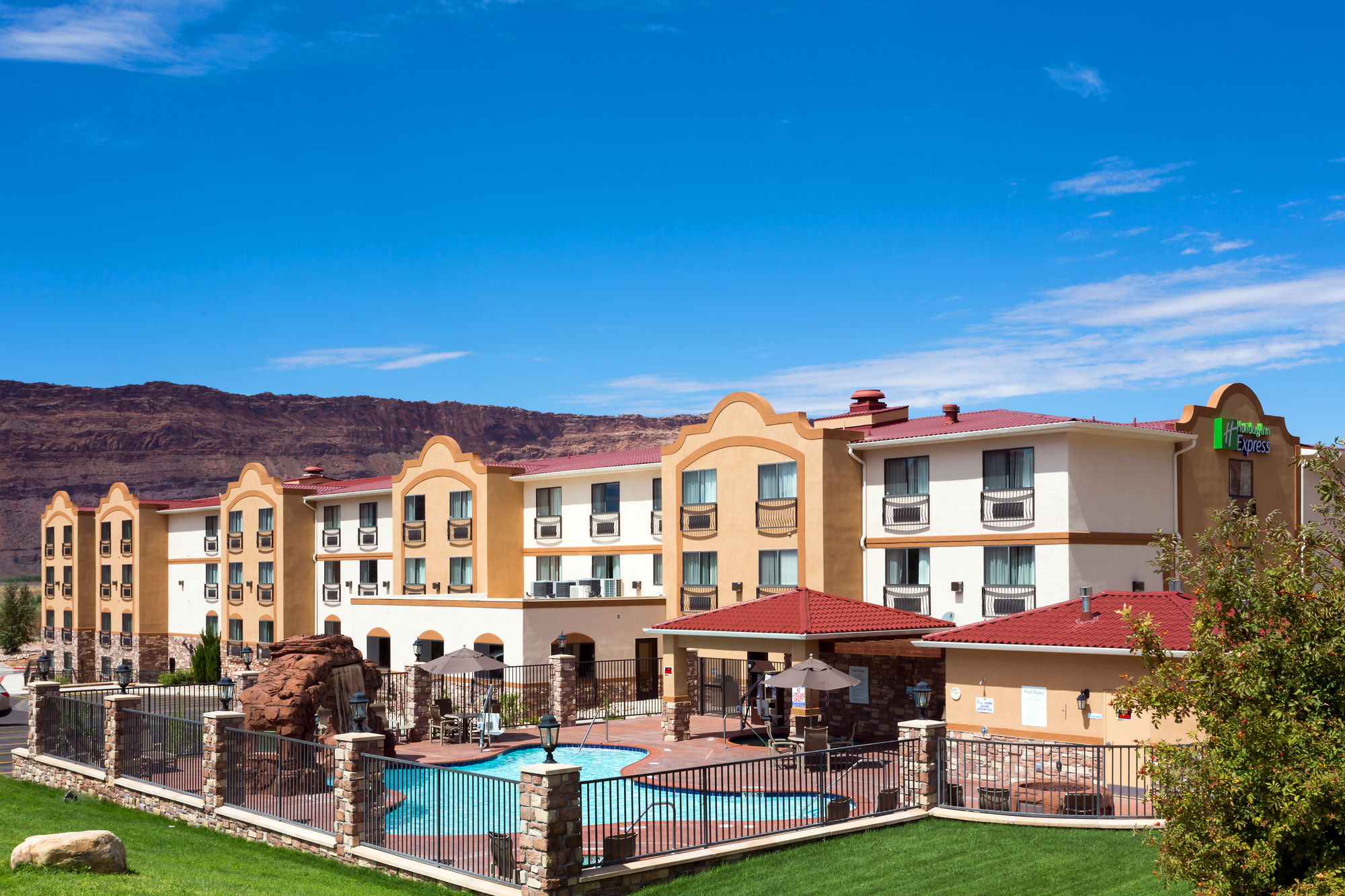 Discount Coupon for Holiday Inn Express & Suites Moab in Moab, Utah