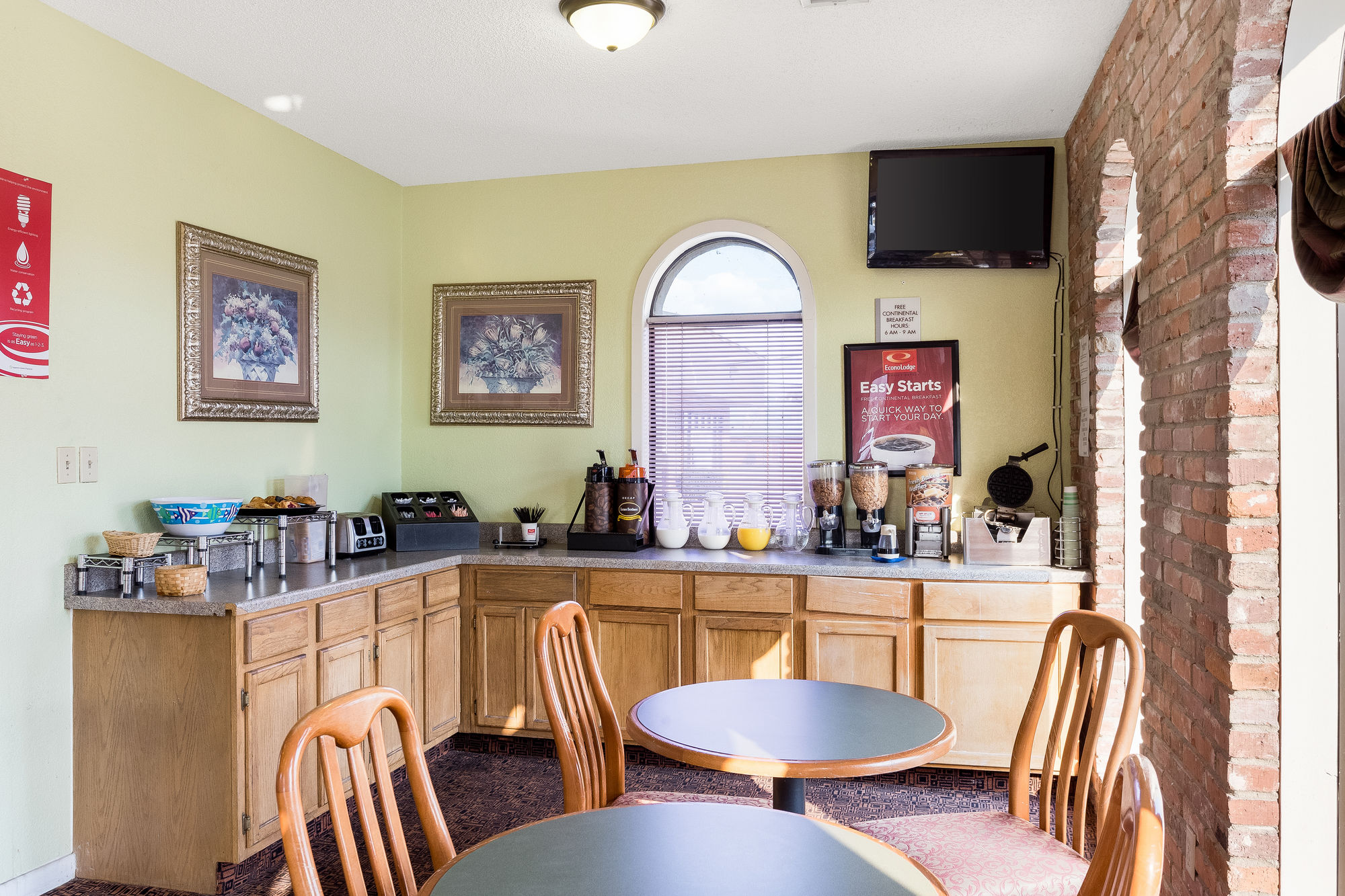 Discount Coupon for Econo Lodge Jonesboro in Jonesboro, Arkansas Save