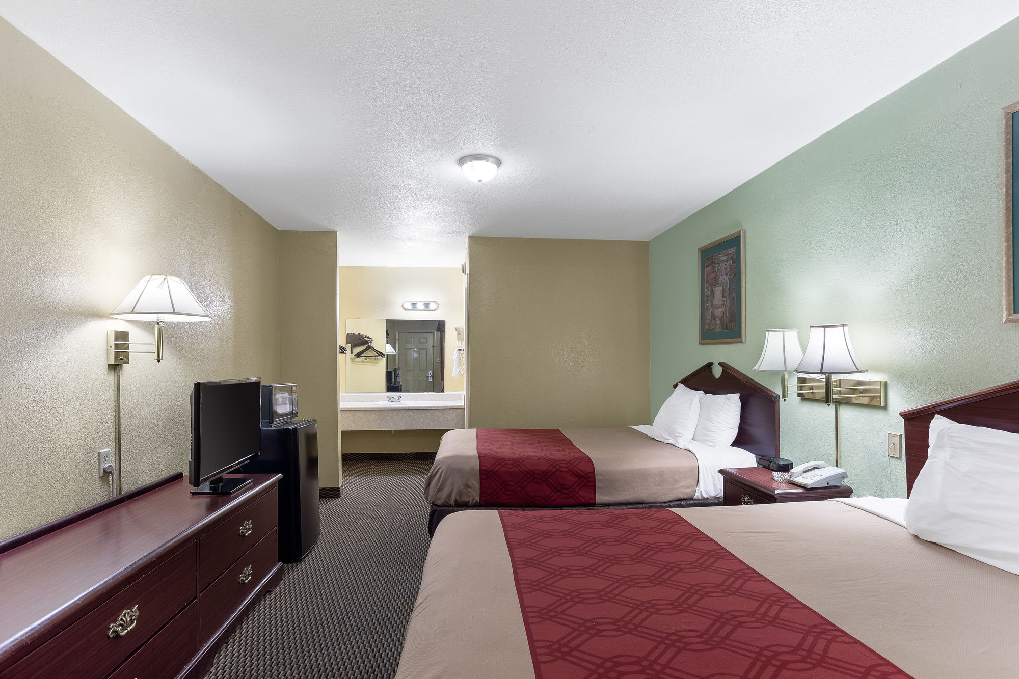Discount Coupon for Econo Lodge Jonesboro in Jonesboro, Arkansas Save Money!