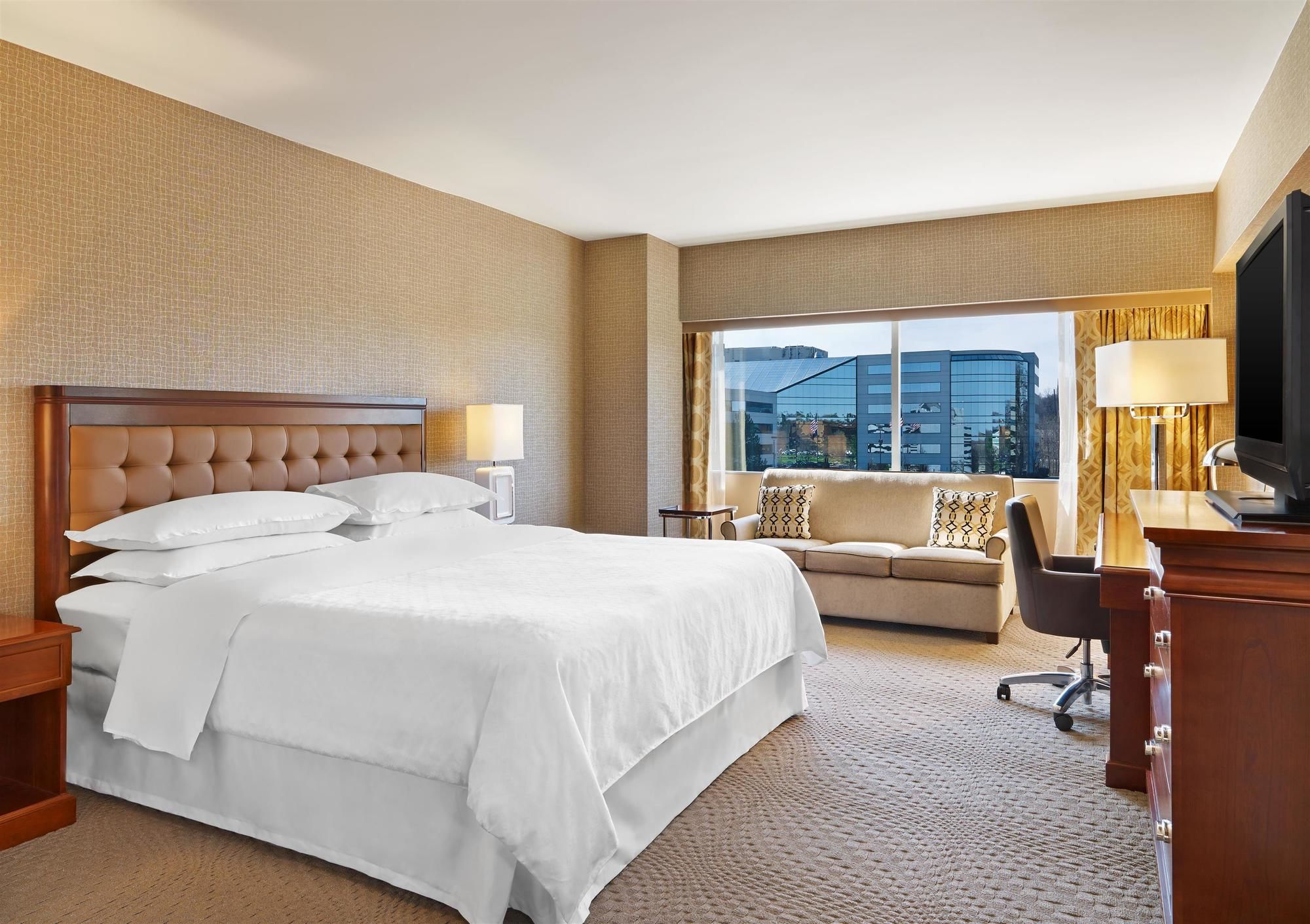 Sheraton Detroit Novi in Novi, MI